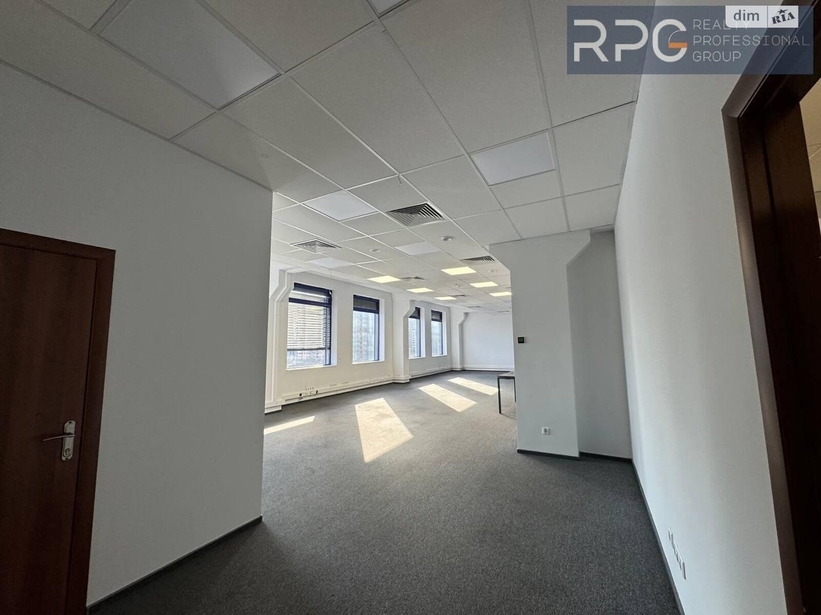 Аренда офисного помещения в Киеве, Лейпцигская улица 15А, помещений - 15, этаж - 5 фото 1
