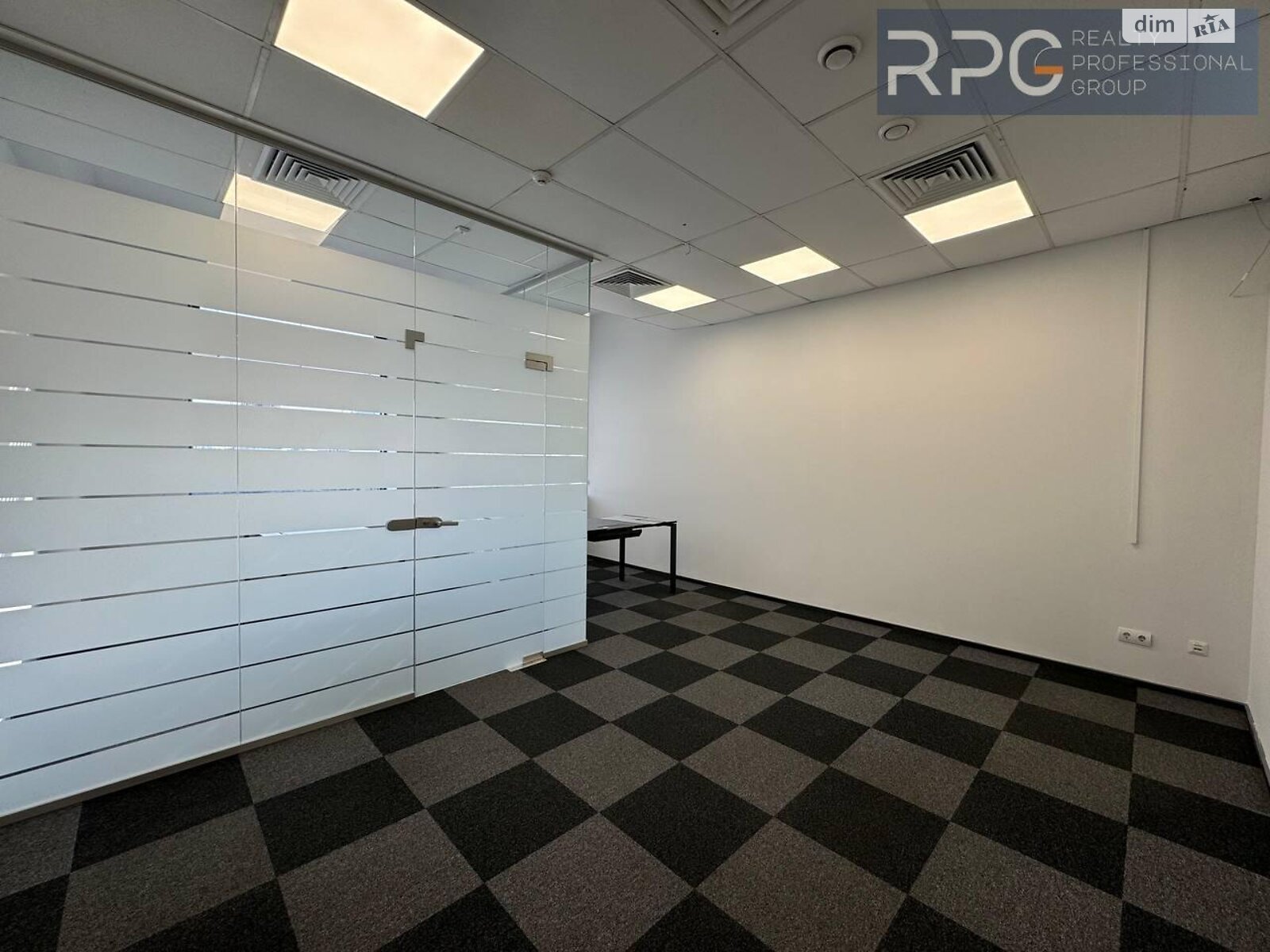 Аренда офисного помещения в Киеве, Лейпцигская улица 15А, помещений - 15, этаж - 5 фото 1