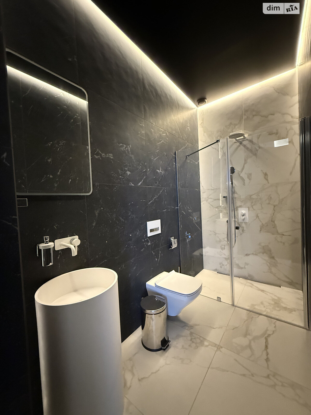 Аренда офисного помещения в Киеве, Мечникова улица 2, помещений - 8, этаж - 19 фото 1