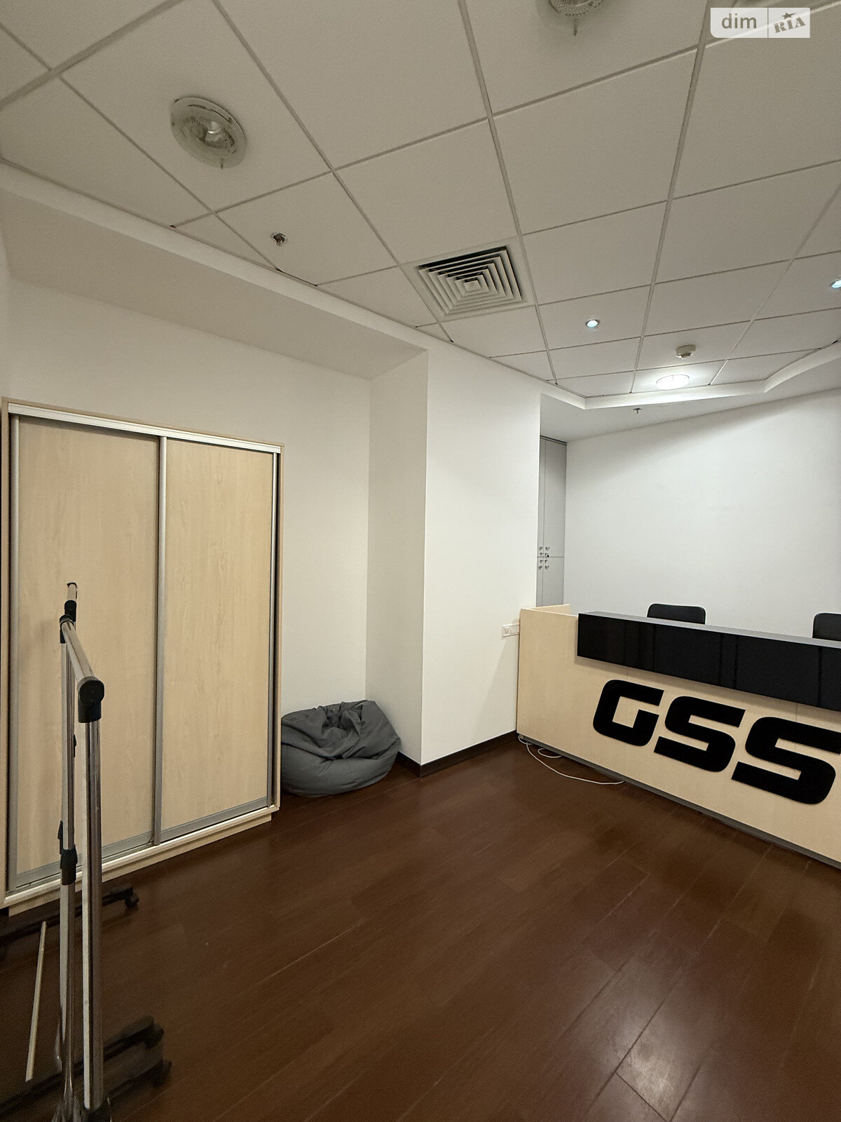 Аренда офисного помещения в Киеве, Мечникова улица 2, помещений - 10, этаж - 17 фото 1