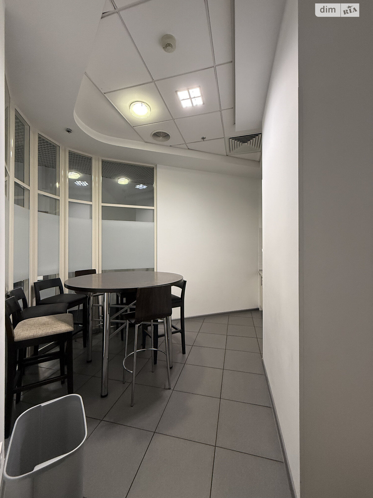 Аренда офисного помещения в Киеве, Мечникова улица 2, помещений - 10, этаж - 17 фото 1