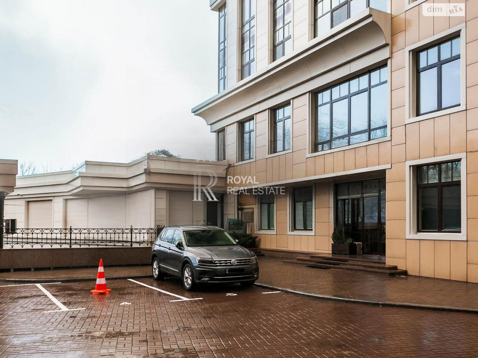 Оренда офісного приміщення в Києві, Михайла Грушевського вулиця 9, приміщень -, поверх - 7 фото 1 Оренда офісного приміщення в Києві, Михайла Грушевського вулиця 9, приміщень -, поверх - 7 фото 1