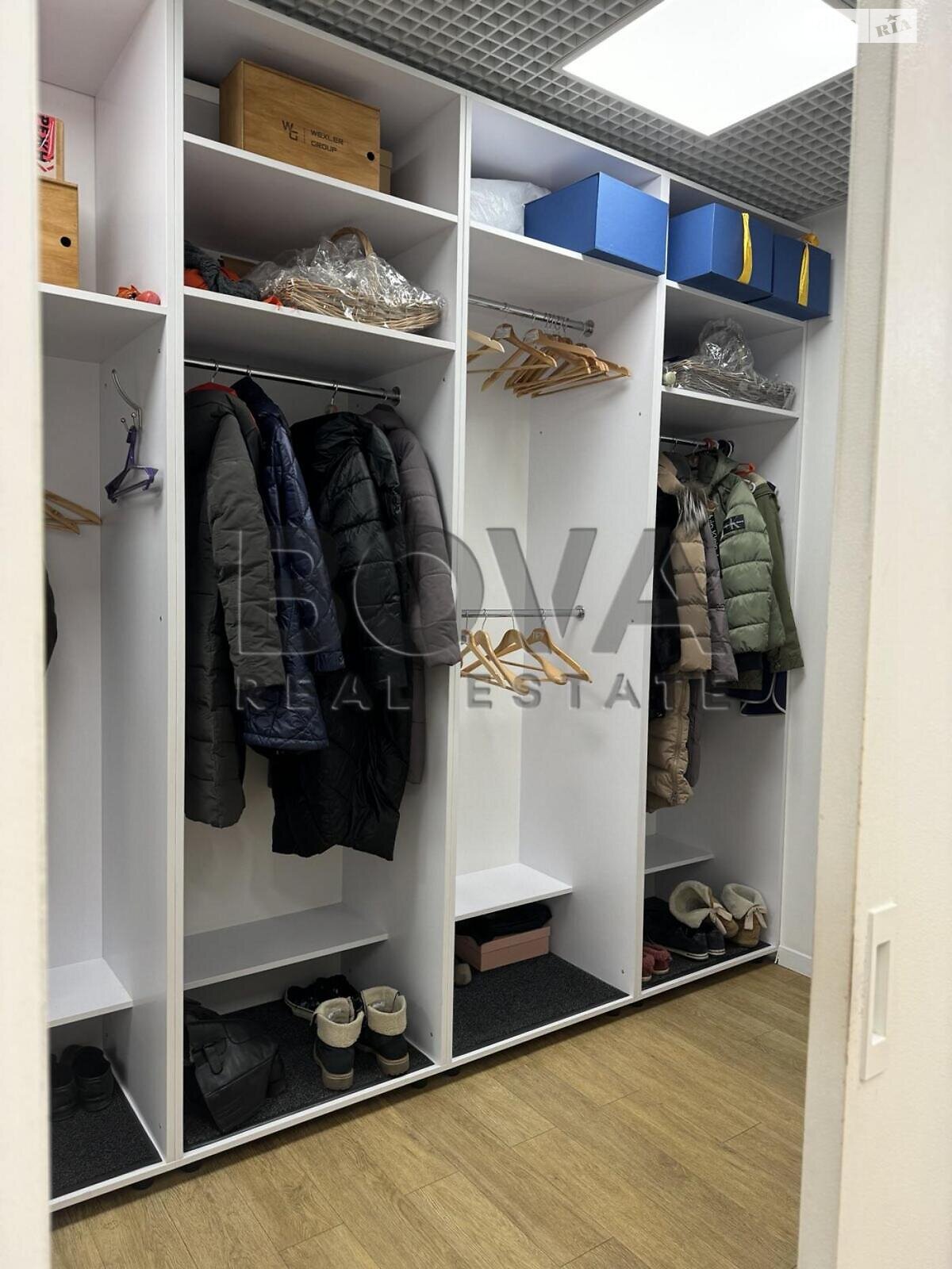 Аренда офисного помещения в Киеве, Михайла Грушевского улица 9Б, помещений - 10, этаж - 6 фото 1