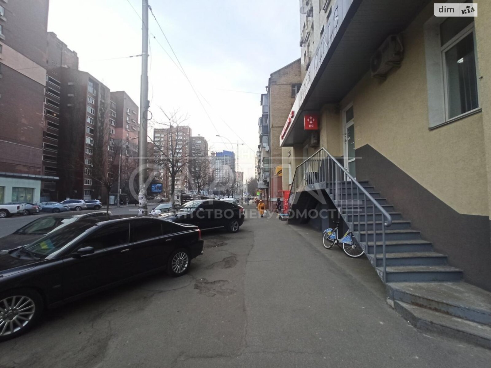 Аренда офисного помещения в Киеве, Антоновича (Горького) улица 157, помещений - 3, этаж - 1 фото 1 Аренда офисного помещения в Киеве, Антоновича (Горького) улица 157, помещений - 3, этаж - 1 фото 1