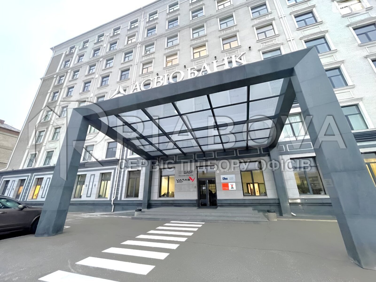 Оренда офісного приміщення в Києві, Дружби Народів бульвар, приміщень - 15, поверх - 3 фото 1 Оренда офісного приміщення в Києві, Дружби Народів бульвар, приміщень - 15, поверх - 3 фото 1