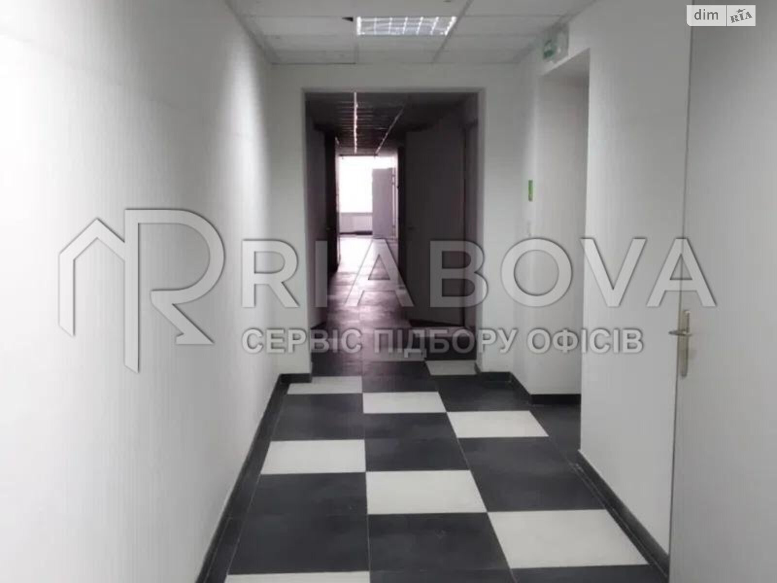 Оренда офісного приміщення в Києві, Дружби Народів бульвар, приміщень - 15, поверх - 3 фото 1 Оренда офісного приміщення в Києві, Дружби Народів бульвар, приміщень - 15, поверх - 3 фото 1