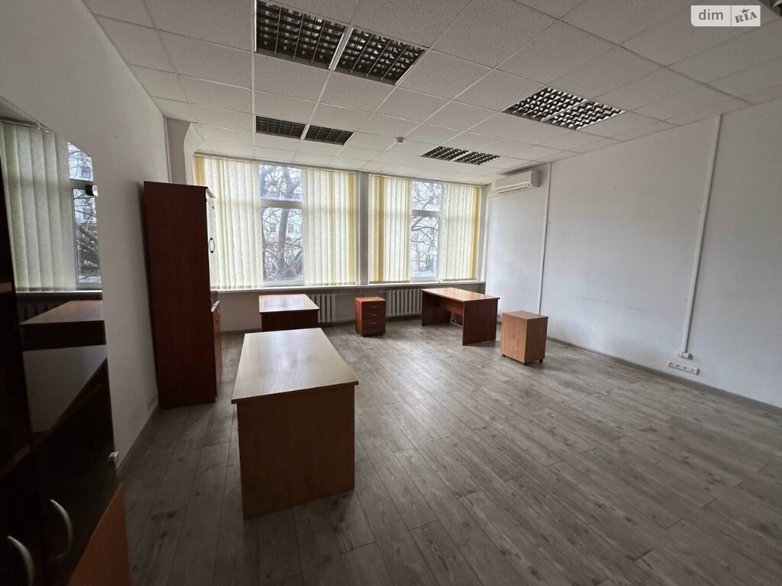 Оренда офісного приміщення в Києві, Генерала Алмазова вулиця, приміщень - 2, поверх - 2 фото 1 Оренда офісного приміщення в Києві, Генерала Алмазова вулиця, приміщень - 2, поверх - 2 фото 1