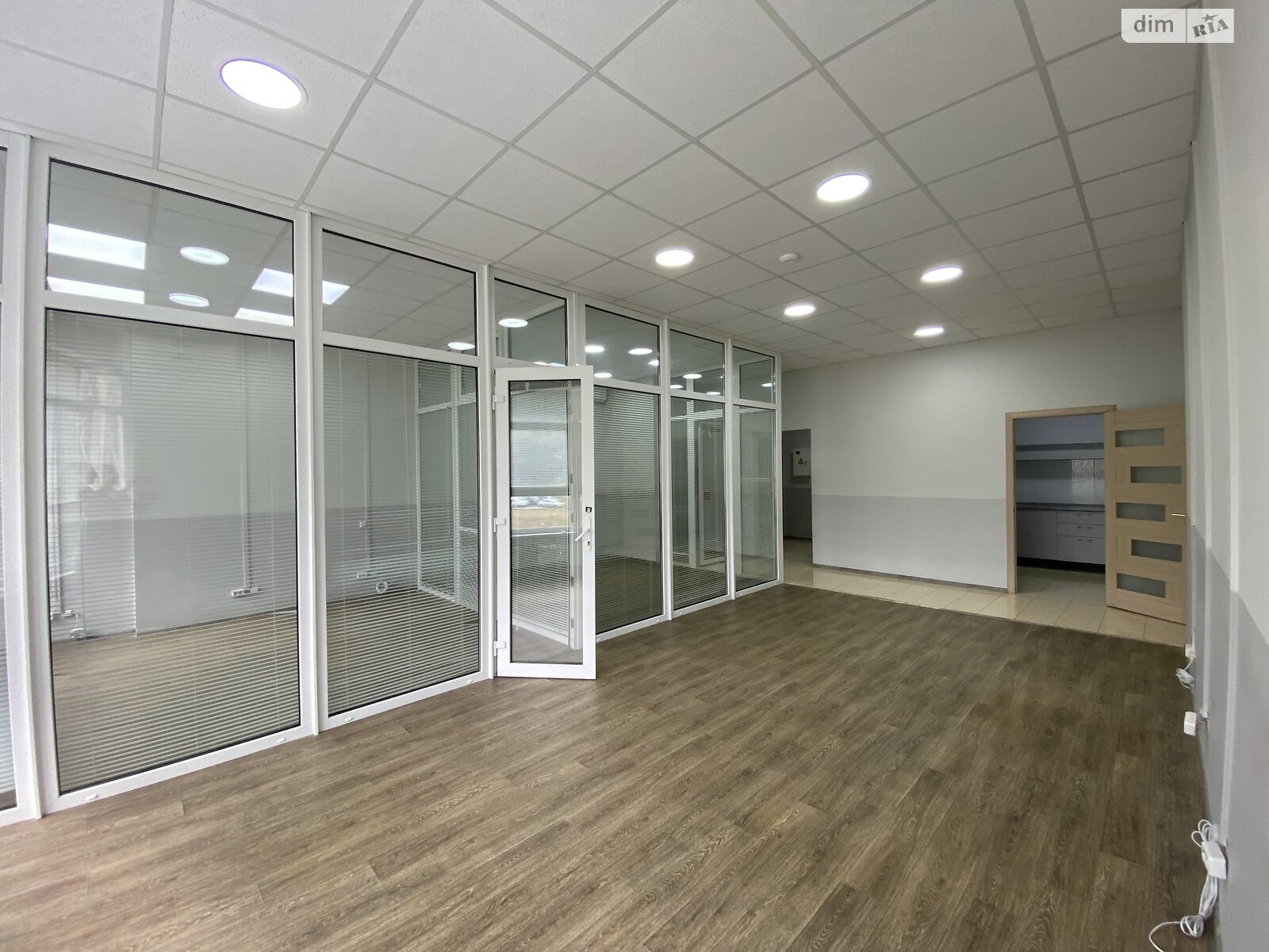 Аренда офисного помещения в Киеве, Кловский спуск 7А, помещений - 1, этаж - 4 фото 1