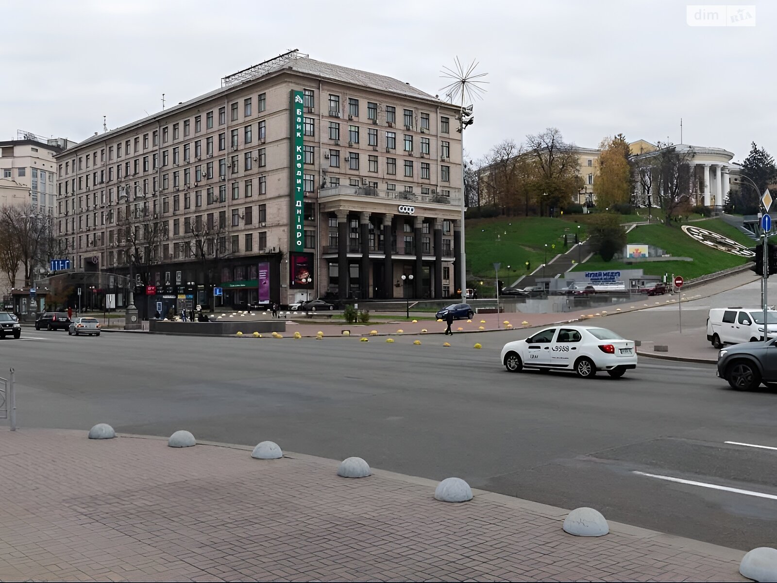 Оренда офісного приміщення в Києві, Хрещатик вулиця 7/11, приміщень - 1, поверх - 7 фото 1 Оренда офісного приміщення в Києві, Хрещатик вулиця 7/11, приміщень - 1, поверх - 7 фото 1