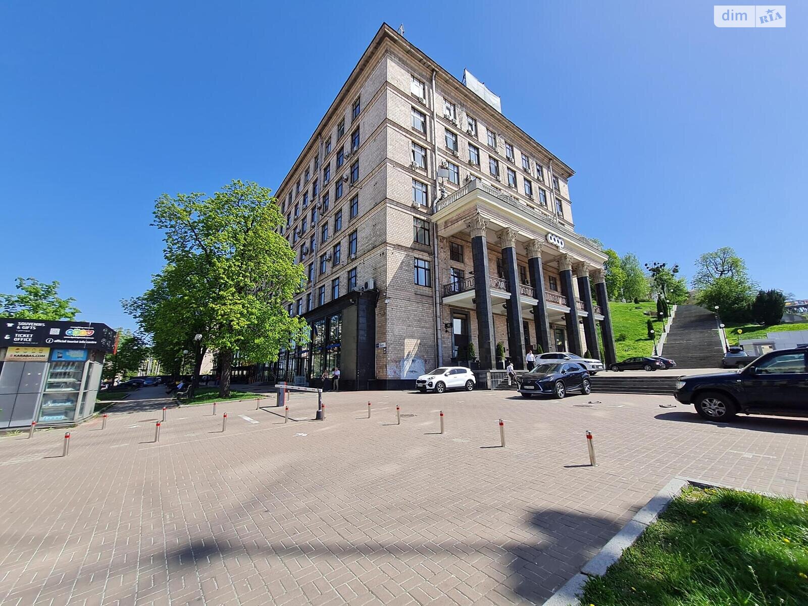 Оренда офісного приміщення в Києві, Хрещатик вулиця 7/11, приміщень - 1, поверх - 7 фото 1 Оренда офісного приміщення в Києві, Хрещатик вулиця 7/11, приміщень - 1, поверх - 7 фото 1