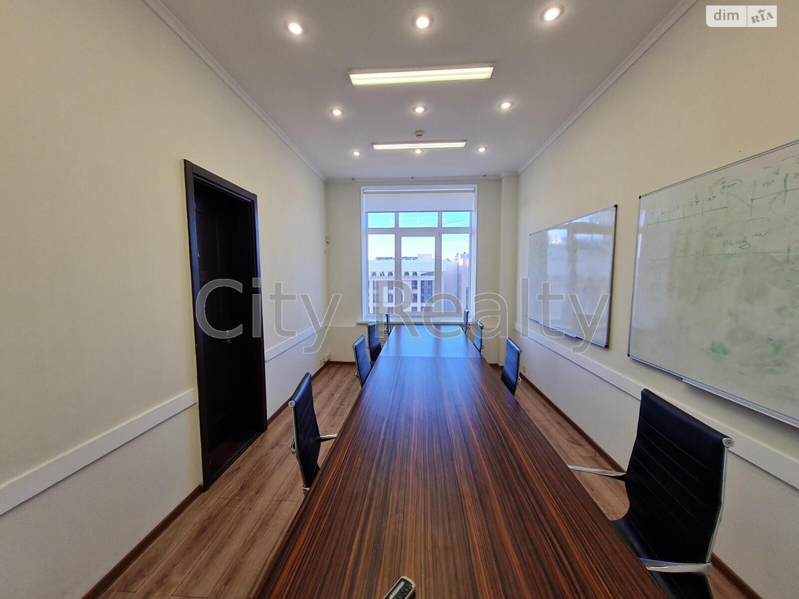 Оренда офісного приміщення в Києві, Хрещатик вулиця 7/11, приміщень - 3, поверх - 7 фото 1 Оренда офісного приміщення в Києві, Хрещатик вулиця 7/11, приміщень - 3, поверх - 7 фото 1