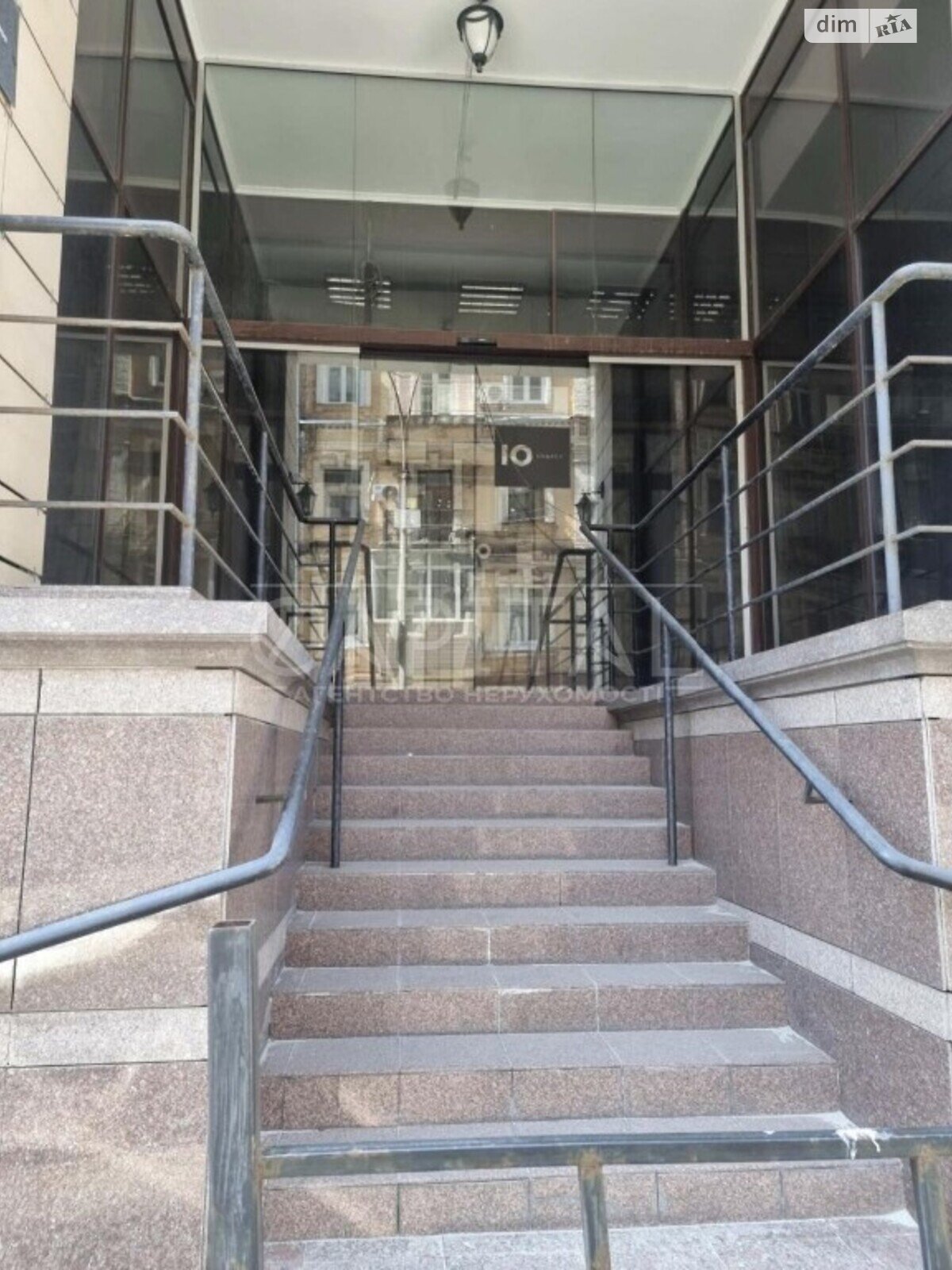 Аренда офисного помещения в Киеве, Круглоуниверситетская улица 3-5, помещений - 5, этаж - 1 фото 1