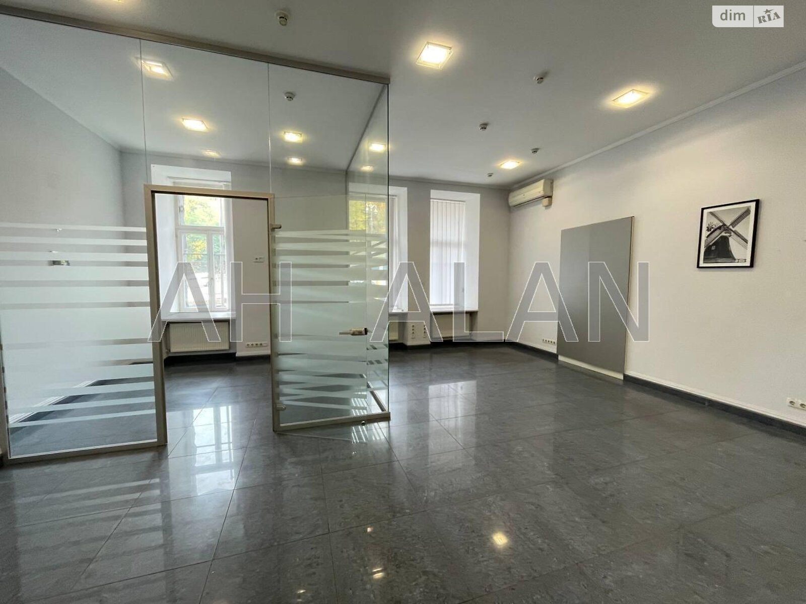 Оренда офісного приміщення в Києві, Музейний провулок, приміщень - 2, поверх - 1 фото 1 Оренда офісного приміщення в Києві, Музейний провулок, приміщень - 2, поверх - 1 фото 1