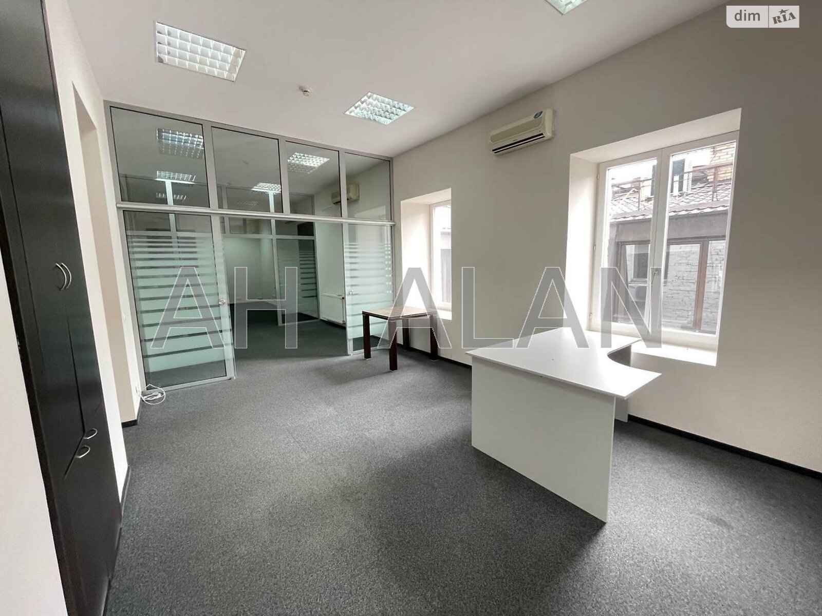 Оренда офісного приміщення в Києві, Музейний провулок, приміщень - 3, поверх - 6 фото 1 Оренда офісного приміщення в Києві, Музейний провулок, приміщень - 3, поверх - 6 фото 1