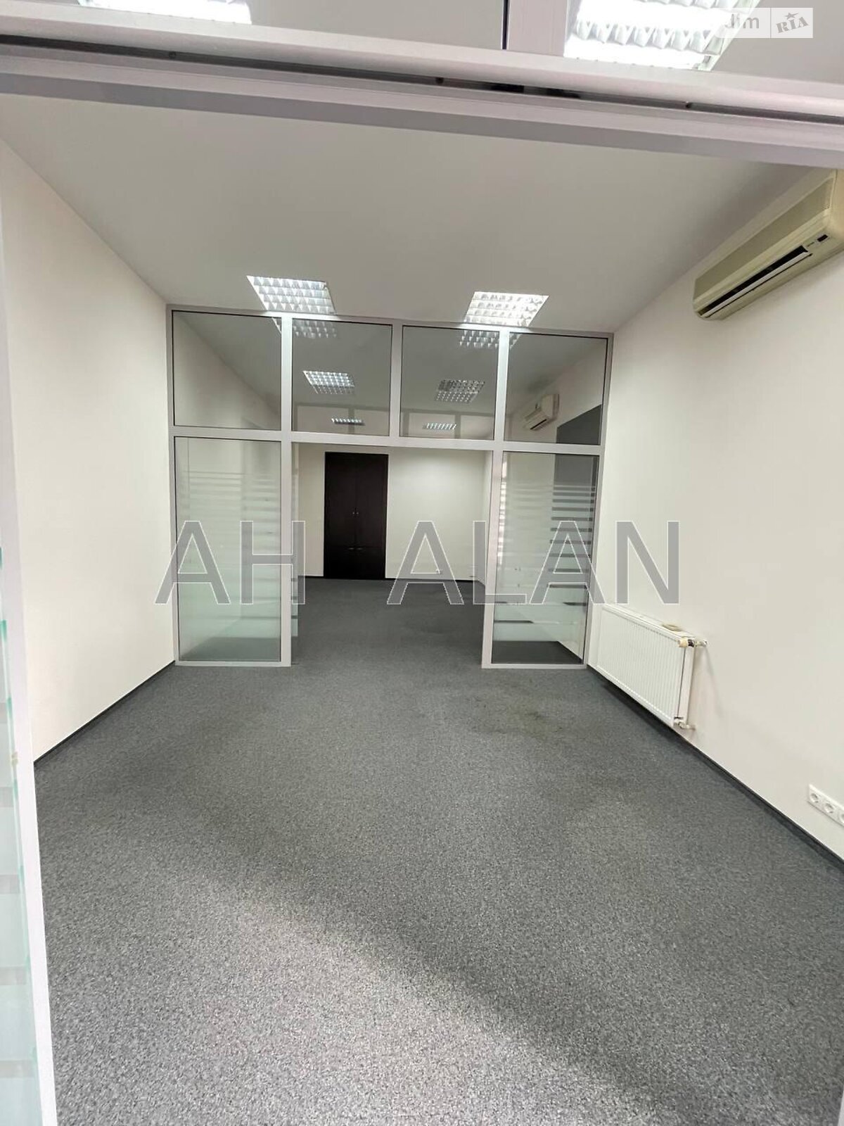 Оренда офісного приміщення в Києві, Музейний провулок, приміщень - 3, поверх - 6 фото 1 Оренда офісного приміщення в Києві, Музейний провулок, приміщень - 3, поверх - 6 фото 1