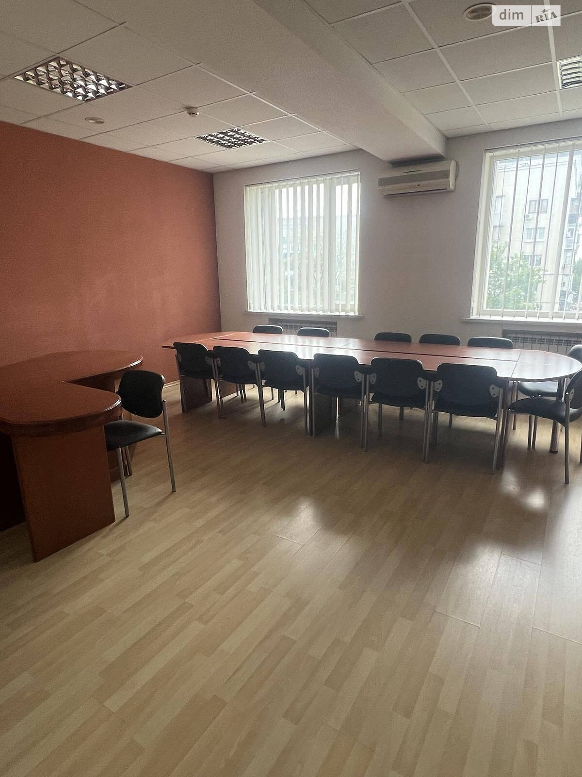 Аренда офисного помещения в Киеве, Николая Михновского (Дружбы Народов) бульвар 38, помещений -, этаж - 5 фото 1 Аренда офисного помещения в Киеве, Николая Михновского (Дружбы Народов) бульвар 38, помещений -, этаж - 5 фото 1