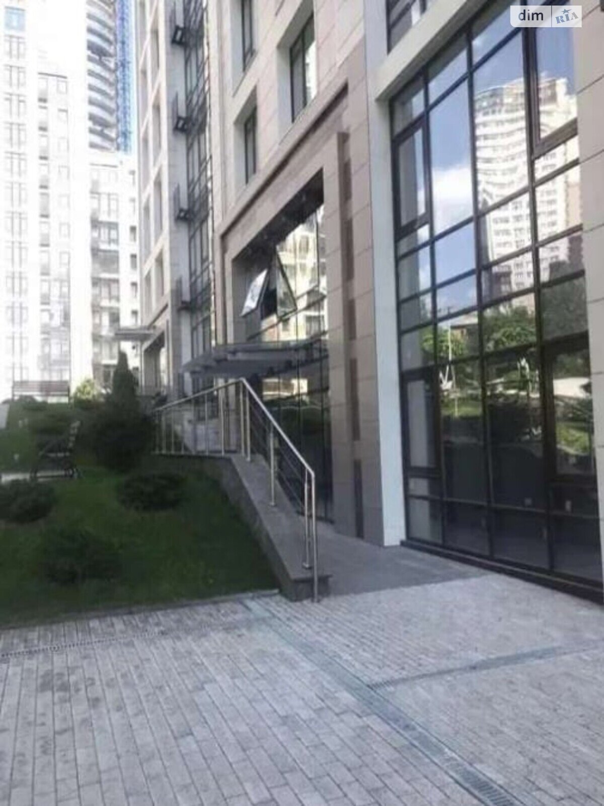 Аренда офисного помещения в Киеве, Саперное Поле улица, помещений -, этаж - 1 фото 1