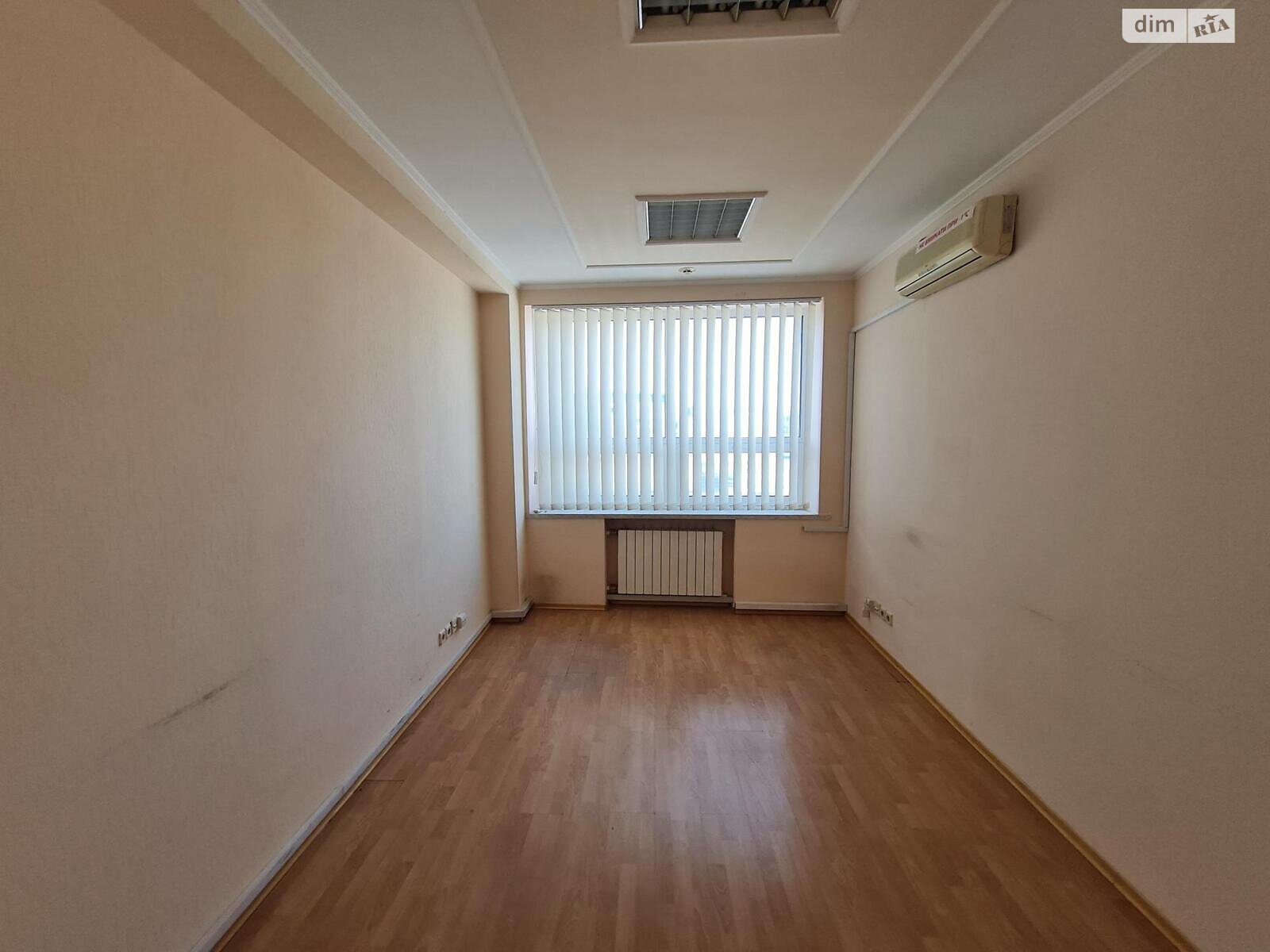 Оренда офісного приміщення в Києві, Степана Бандери проспект 6, приміщень - 4, поверх - 4 фото 1 Оренда офісного приміщення в Києві, Степана Бандери проспект 6, приміщень - 4, поверх - 4 фото 1