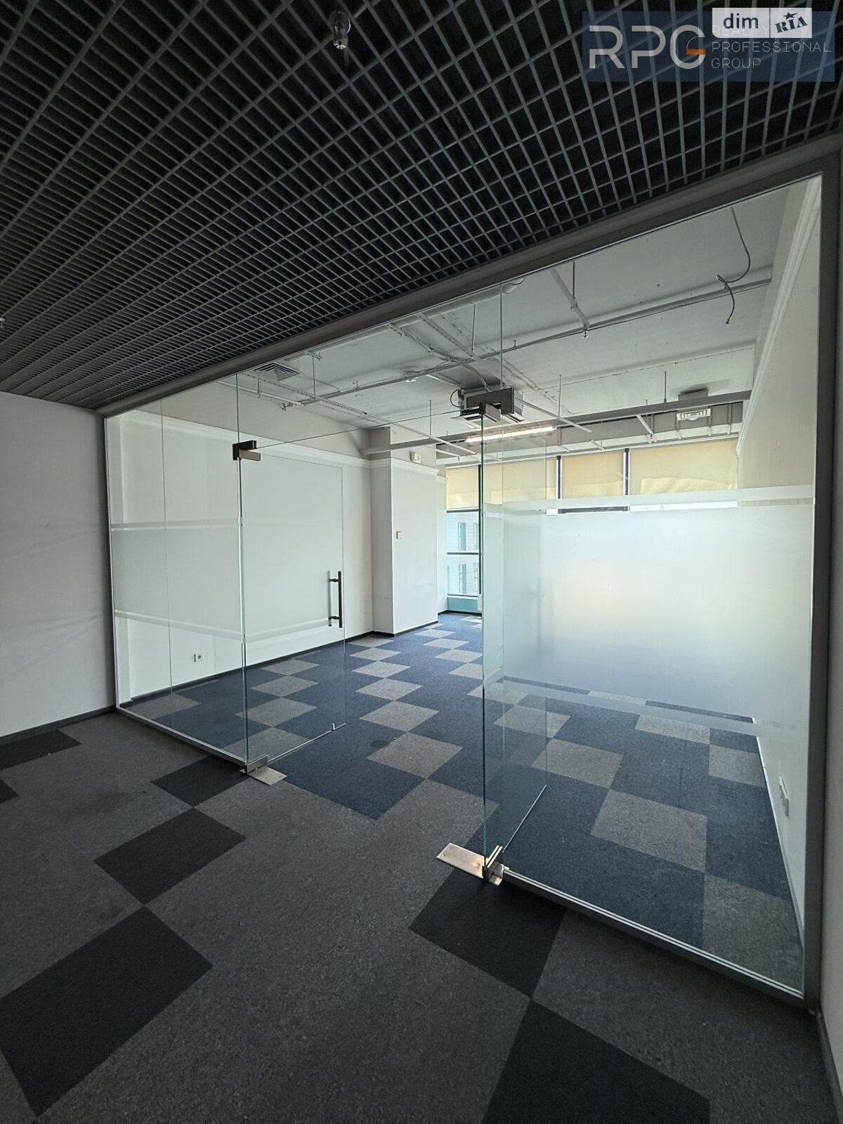 Оренда офісного приміщення в Києві, Степана Бандери проспект 28А, приміщень - 14, поверх - 3 фото 1 Оренда офісного приміщення в Києві, Степана Бандери проспект 28А, приміщень - 14, поверх - 3 фото 1