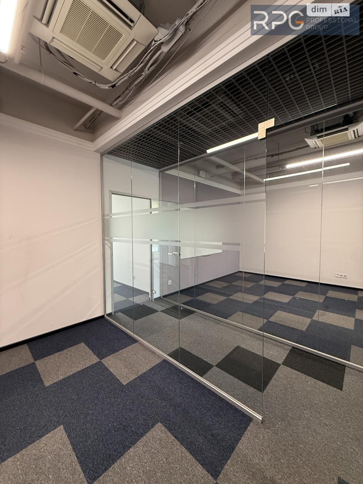Оренда офісного приміщення в Києві, Степана Бандери проспект 28А, приміщень - 14, поверх - 3 фото 1 Оренда офісного приміщення в Києві, Степана Бандери проспект 28А, приміщень - 14, поверх - 3 фото 1