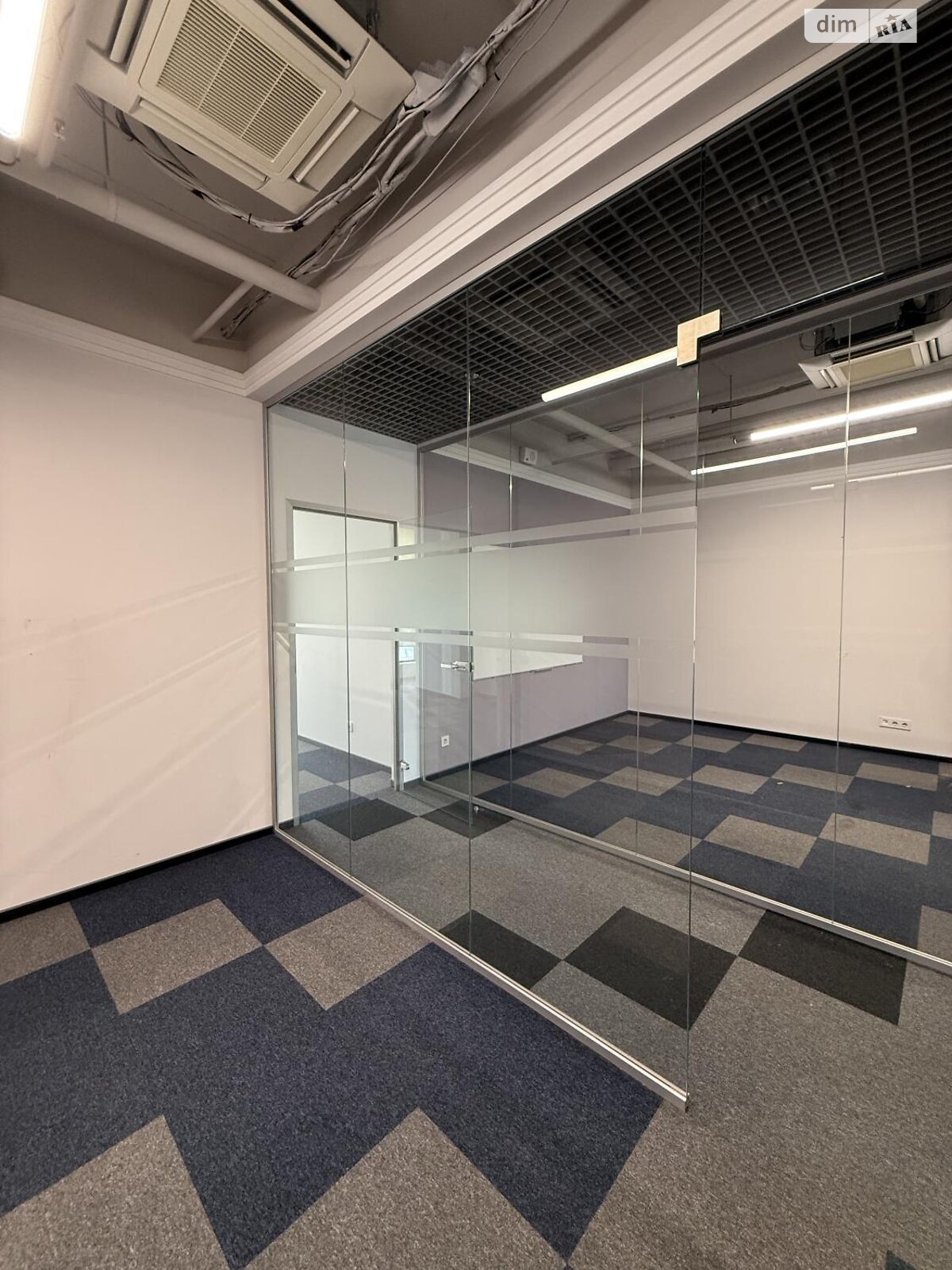 Оренда офісного приміщення в Києві, Степана Бандери проспект 28А, приміщень - 14, поверх - 3 фото 1 Оренда офісного приміщення в Києві, Степана Бандери проспект 28А, приміщень - 14, поверх - 3 фото 1