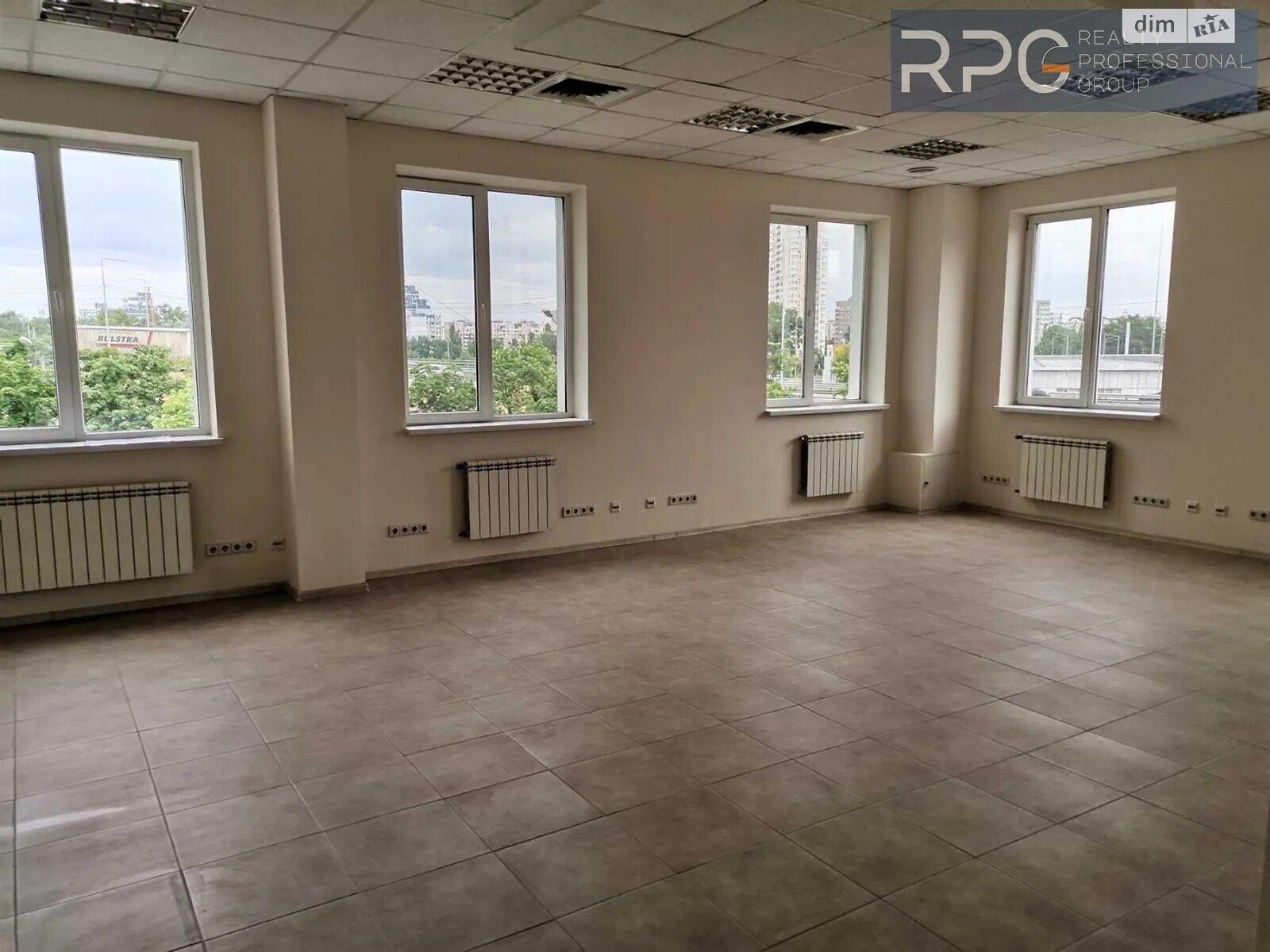 Аренда офисного помещения в Киеве, Степана Бандеры проспект 16Б, помещений - 14, этаж - 3 фото 1 Аренда офисного помещения в Киеве, Степана Бандеры проспект 16Б, помещений - 14, этаж - 3 фото 1