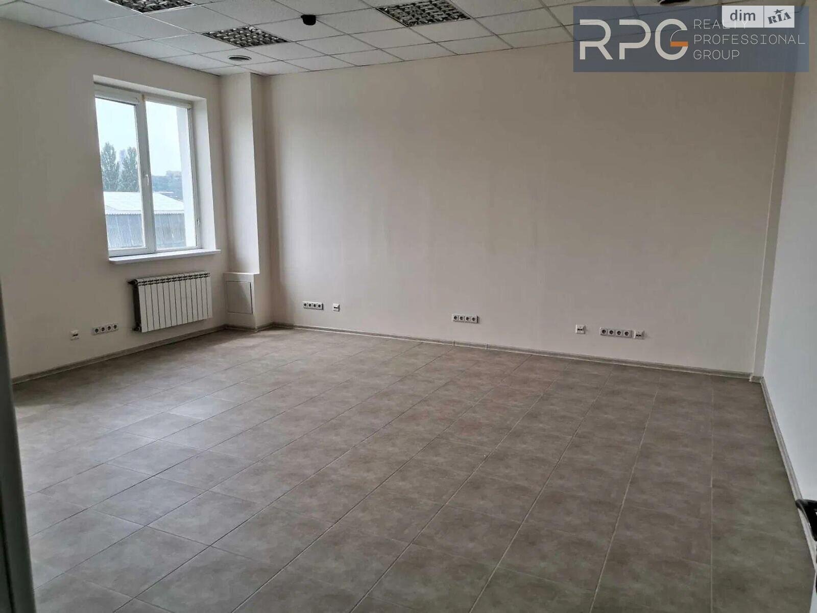 Аренда офисного помещения в Киеве, Степана Бандеры проспект 16Б, помещений - 14, этаж - 3 фото 1 Аренда офисного помещения в Киеве, Степана Бандеры проспект 16Б, помещений - 14, этаж - 3 фото 1