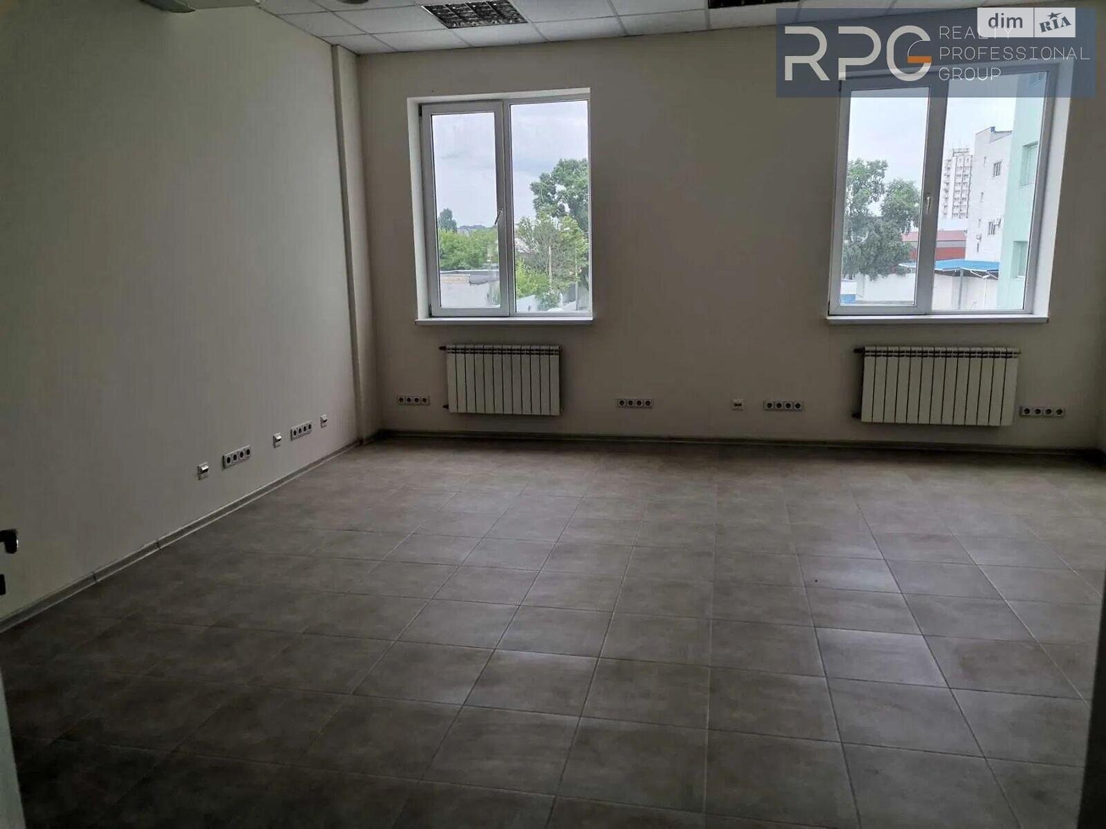 Аренда офисного помещения в Киеве, Степана Бандеры проспект 16Б, помещений - 14, этаж - 3 фото 1 Аренда офисного помещения в Киеве, Степана Бандеры проспект 16Б, помещений - 14, этаж - 3 фото 1