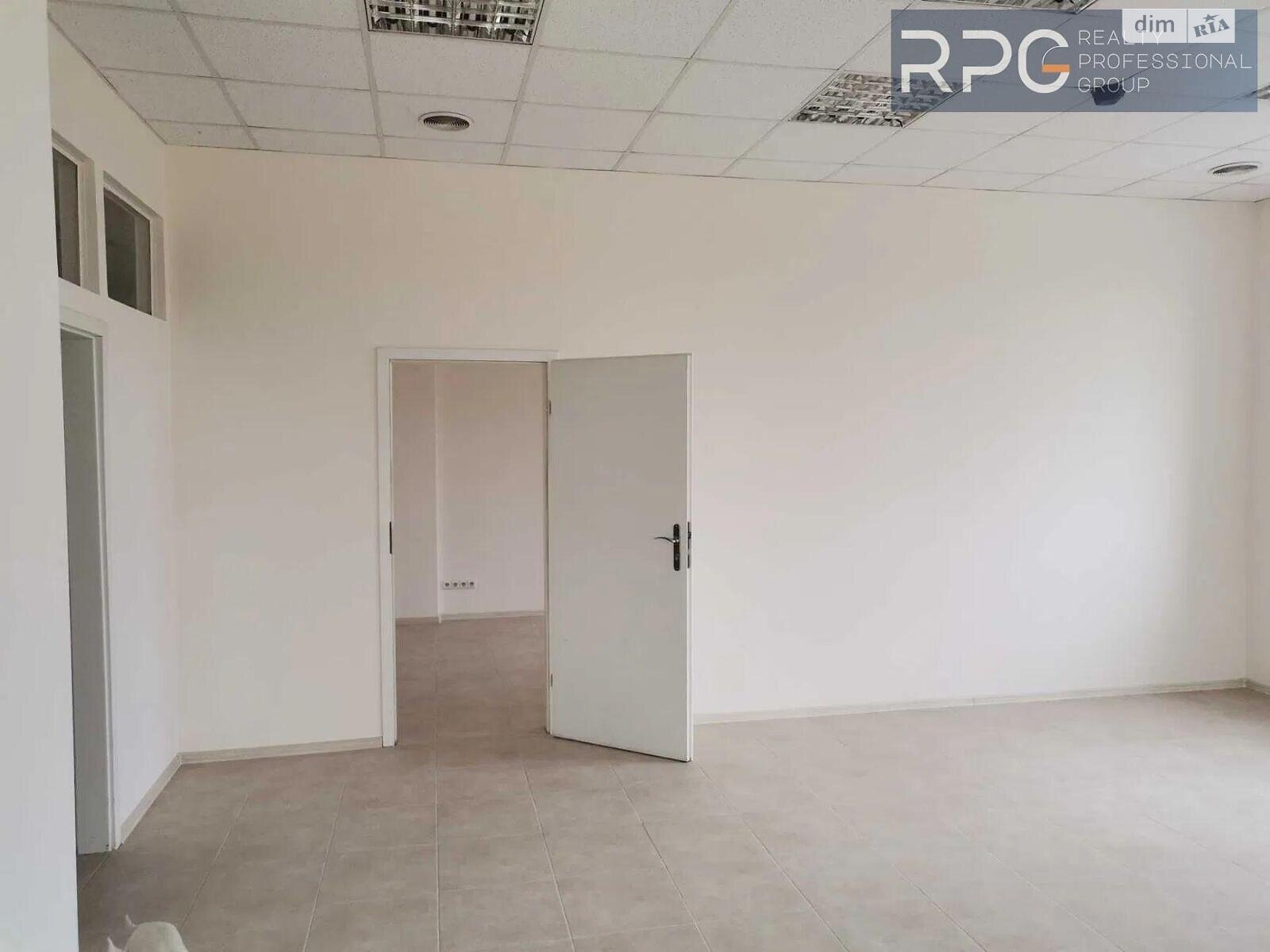 Аренда офисного помещения в Киеве, Степана Бандеры проспект 16Б, помещений - 14, этаж - 3 фото 1 Аренда офисного помещения в Киеве, Степана Бандеры проспект 16Б, помещений - 14, этаж - 3 фото 1