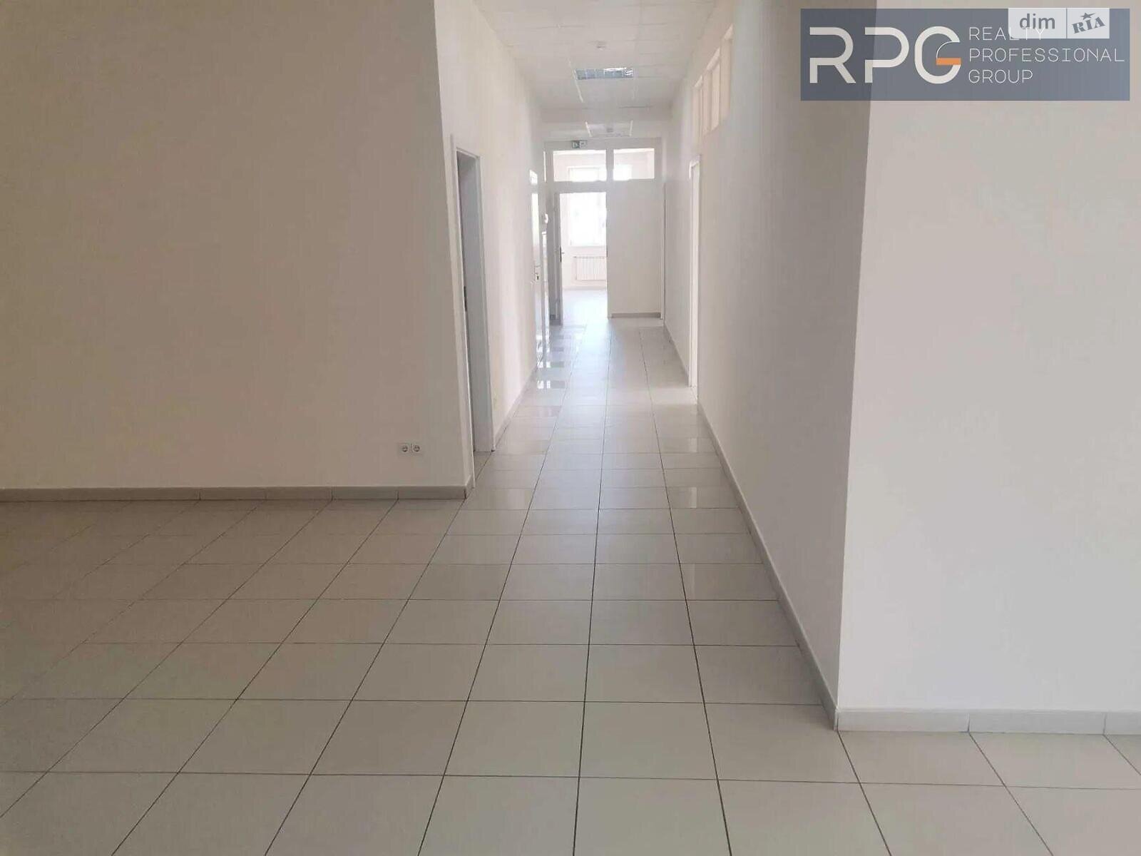 Аренда офисного помещения в Киеве, Степана Бандеры проспект 16Б, помещений - 14, этаж - 3 фото 1 Аренда офисного помещения в Киеве, Степана Бандеры проспект 16Б, помещений - 14, этаж - 3 фото 1