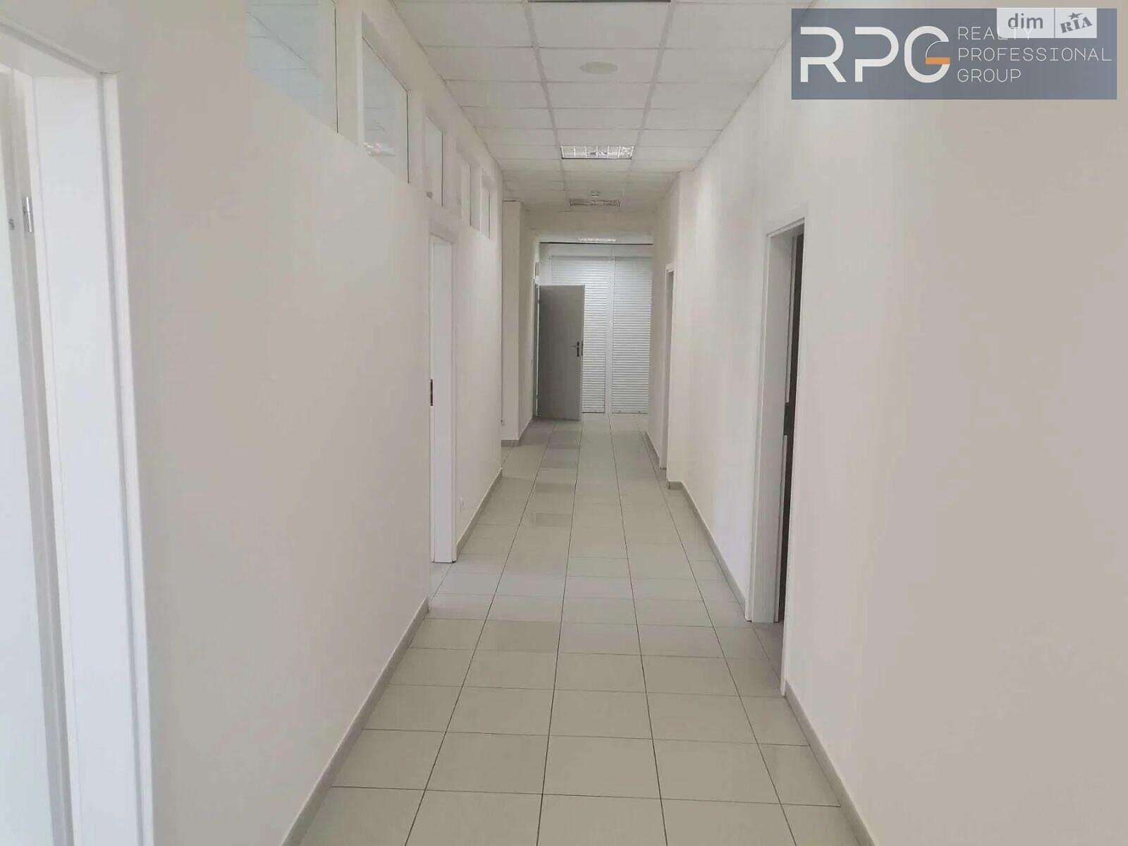 Аренда офисного помещения в Киеве, Степана Бандеры проспект 16Б, помещений - 14, этаж - 3 фото 1 Аренда офисного помещения в Киеве, Степана Бандеры проспект 16Б, помещений - 14, этаж - 3 фото 1