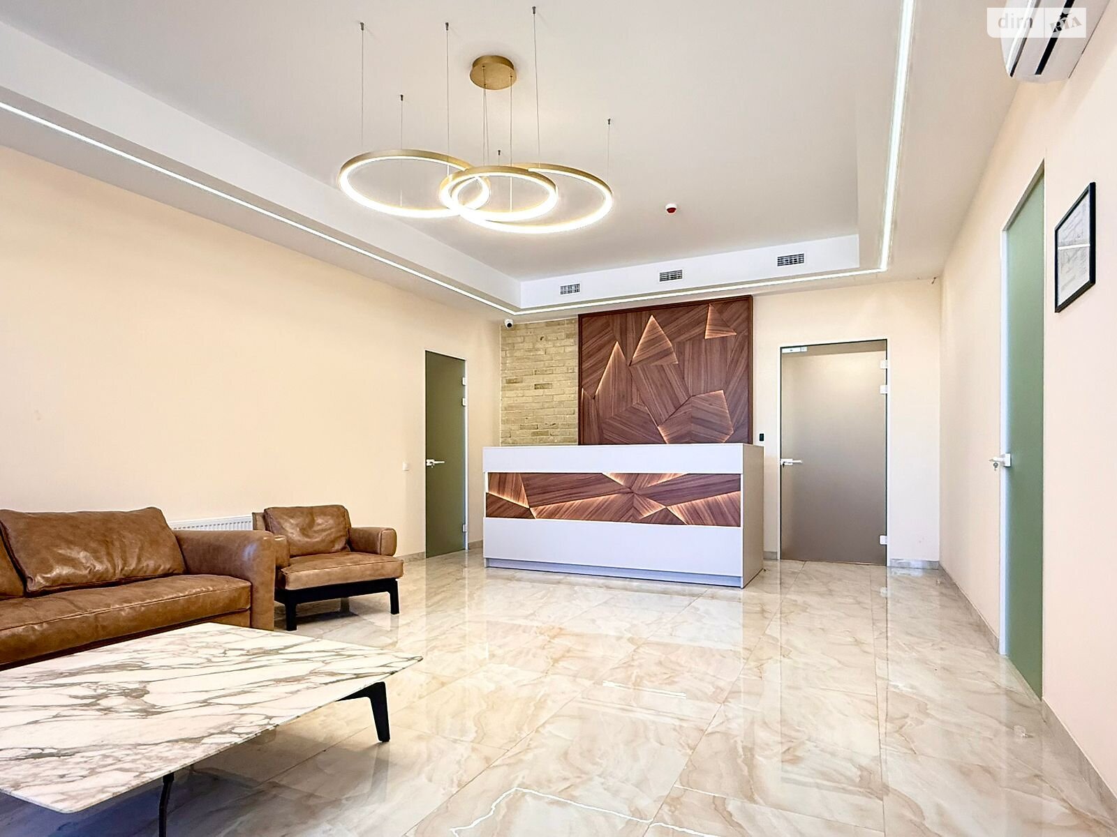 Аренда офисного помещения в Киеве, Андреевский спуск 11А, помещений -, этаж - 1 фото 1