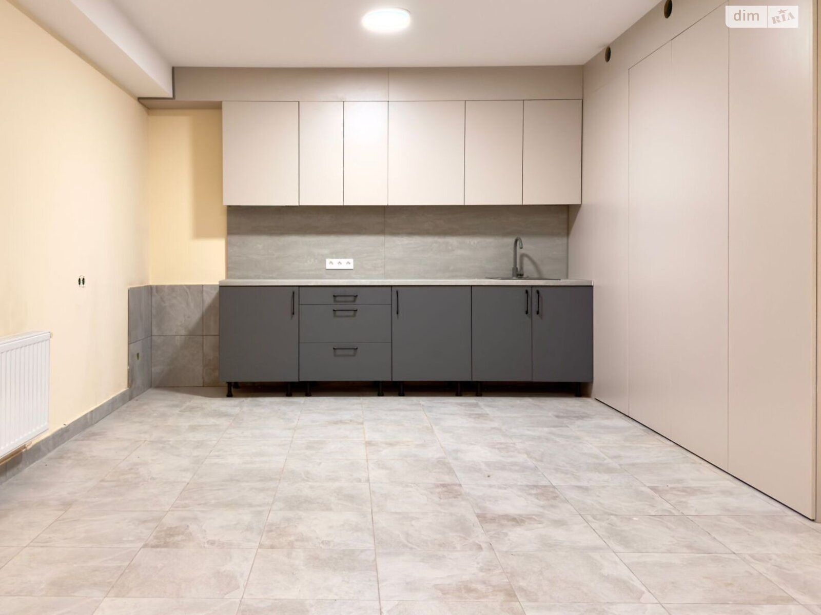 Аренда офисного помещения в Киеве, Андреевский спуск 11А, помещений -, этаж - 1 фото 1