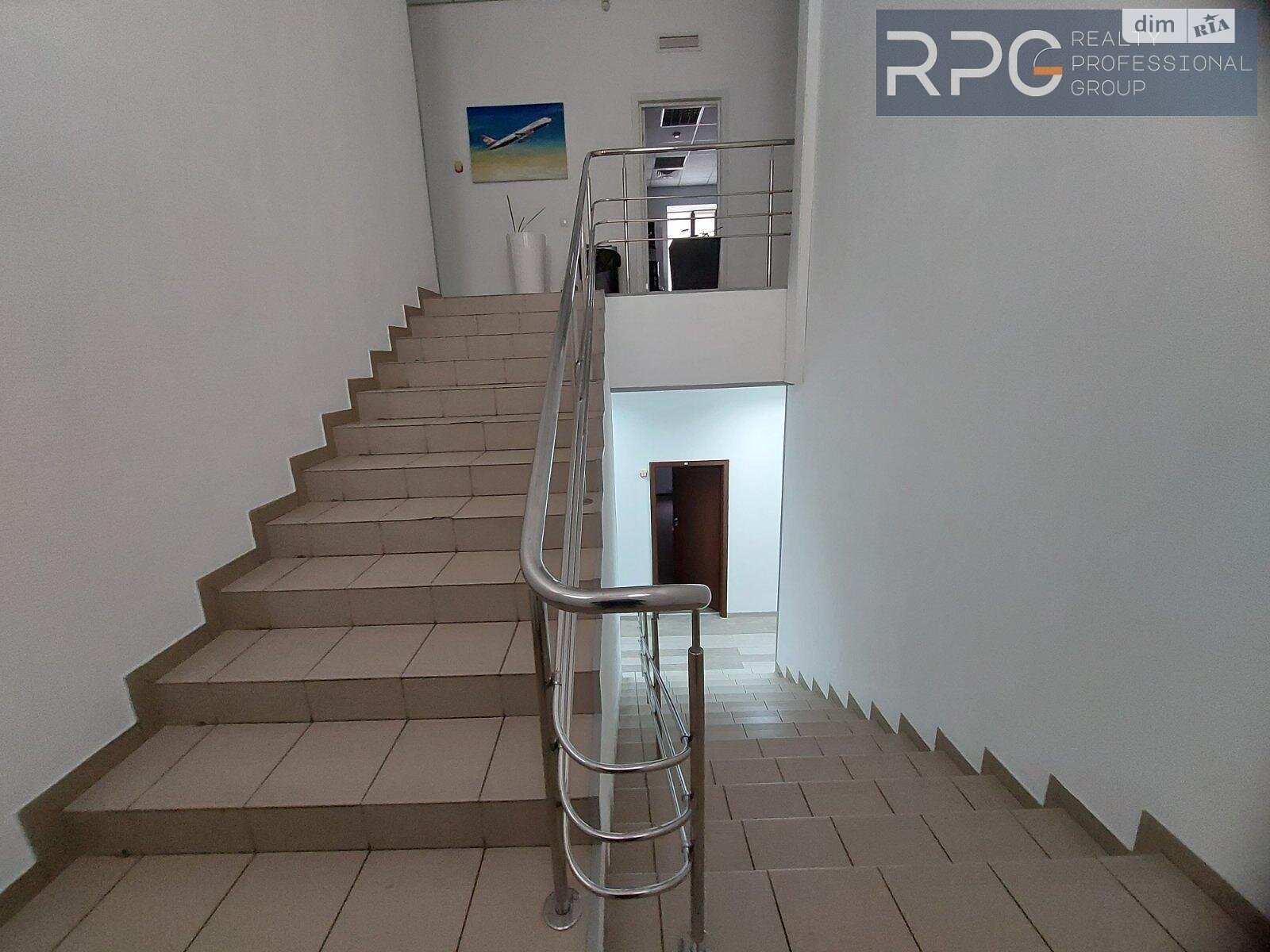 Аренда офисного помещения в Киеве, Хорива улица 55Б, помещений - 5, этаж - 1 фото 1 Аренда офисного помещения в Киеве, Хорива улица 55Б, помещений - 5, этаж - 1 фото 1