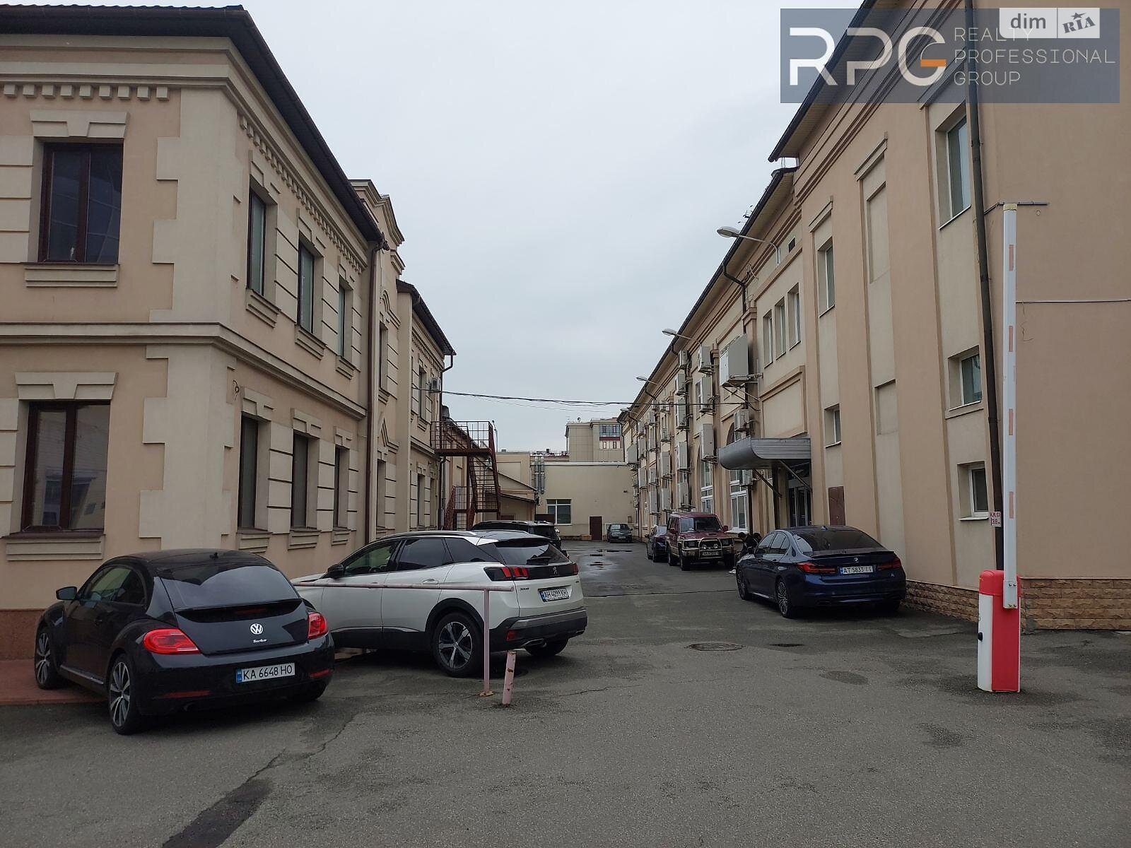 Аренда офисного помещения в Киеве, Хорива улица 55Б, помещений - 18, этаж - 2 фото 1 Аренда офисного помещения в Киеве, Хорива улица 55Б, помещений - 18, этаж - 2 фото 1