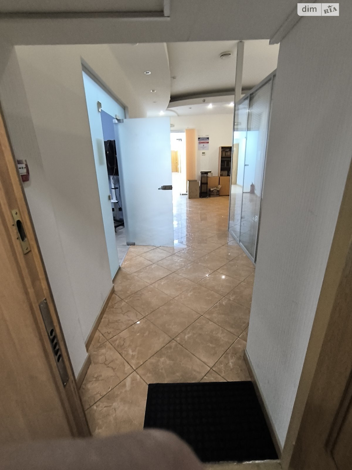 Аренда офисного помещения в Киеве, Игоревская улица 14А, помещений -, этаж - 3 фото 1 Аренда офисного помещения в Киеве, Игоревская улица 14А, помещений -, этаж - 3 фото 1