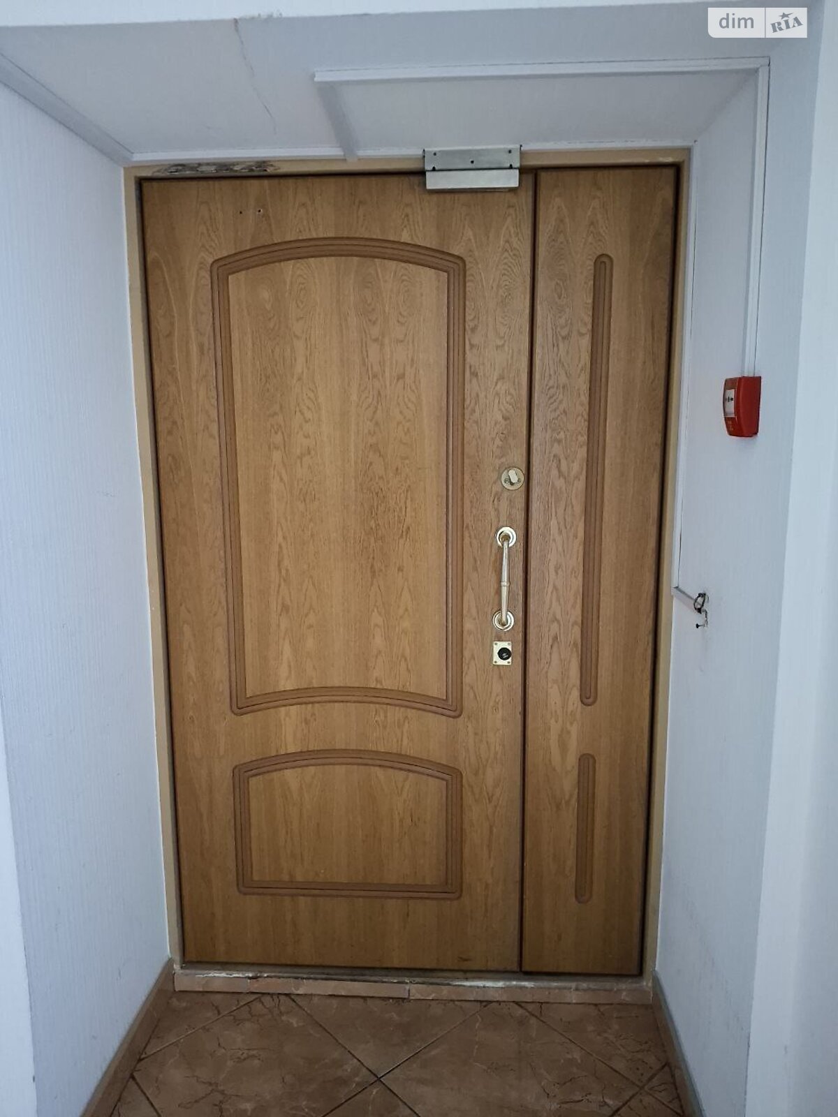 Аренда офисного помещения в Киеве, Игоревская улица 14А, помещений -, этаж - 3 фото 1 Аренда офисного помещения в Киеве, Игоревская улица 14А, помещений -, этаж - 3 фото 1