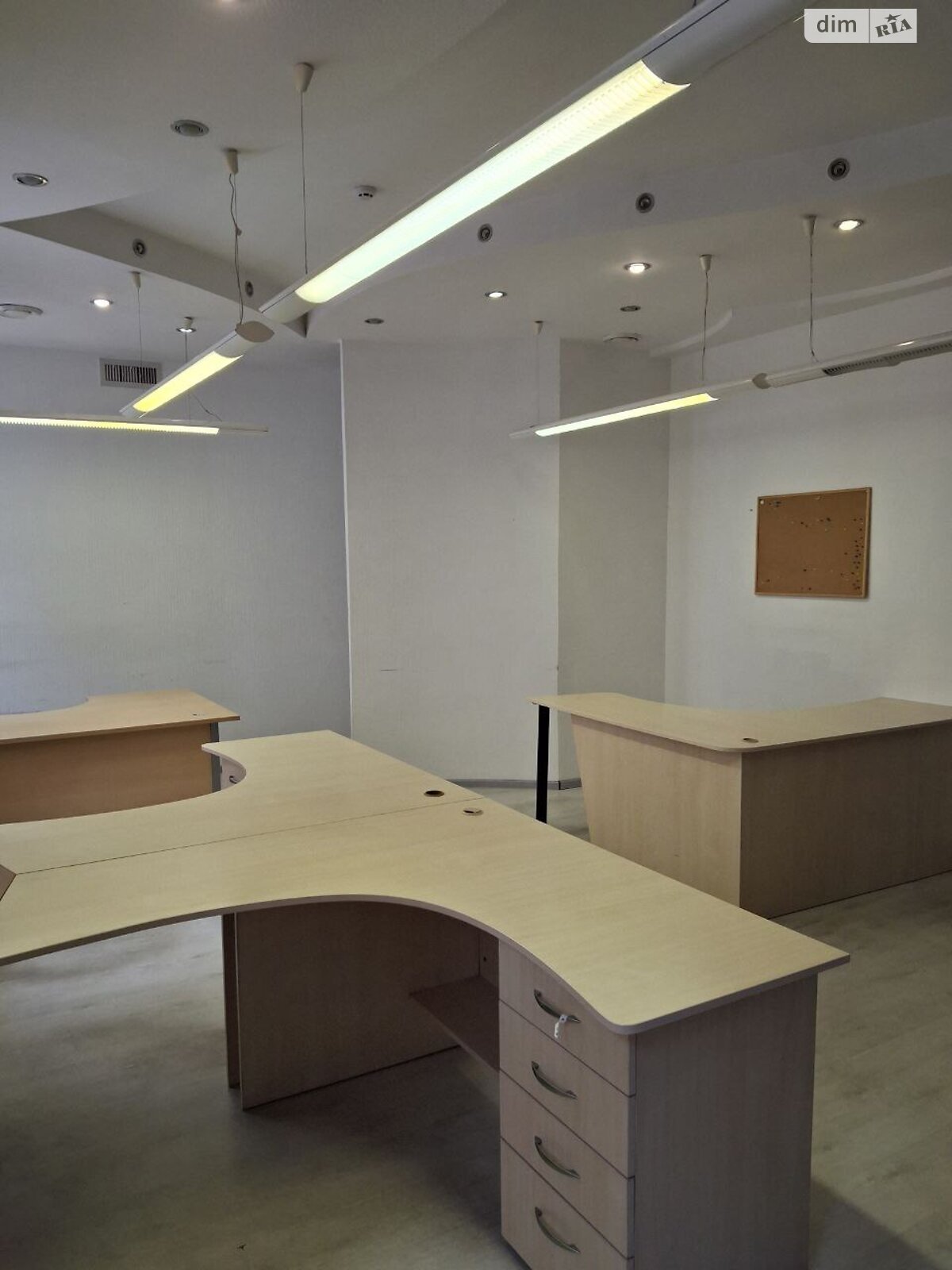 Аренда офисного помещения в Киеве, Игоревская улица 14А, помещений -, этаж - 3 фото 1 Аренда офисного помещения в Киеве, Игоревская улица 14А, помещений -, этаж - 3 фото 1