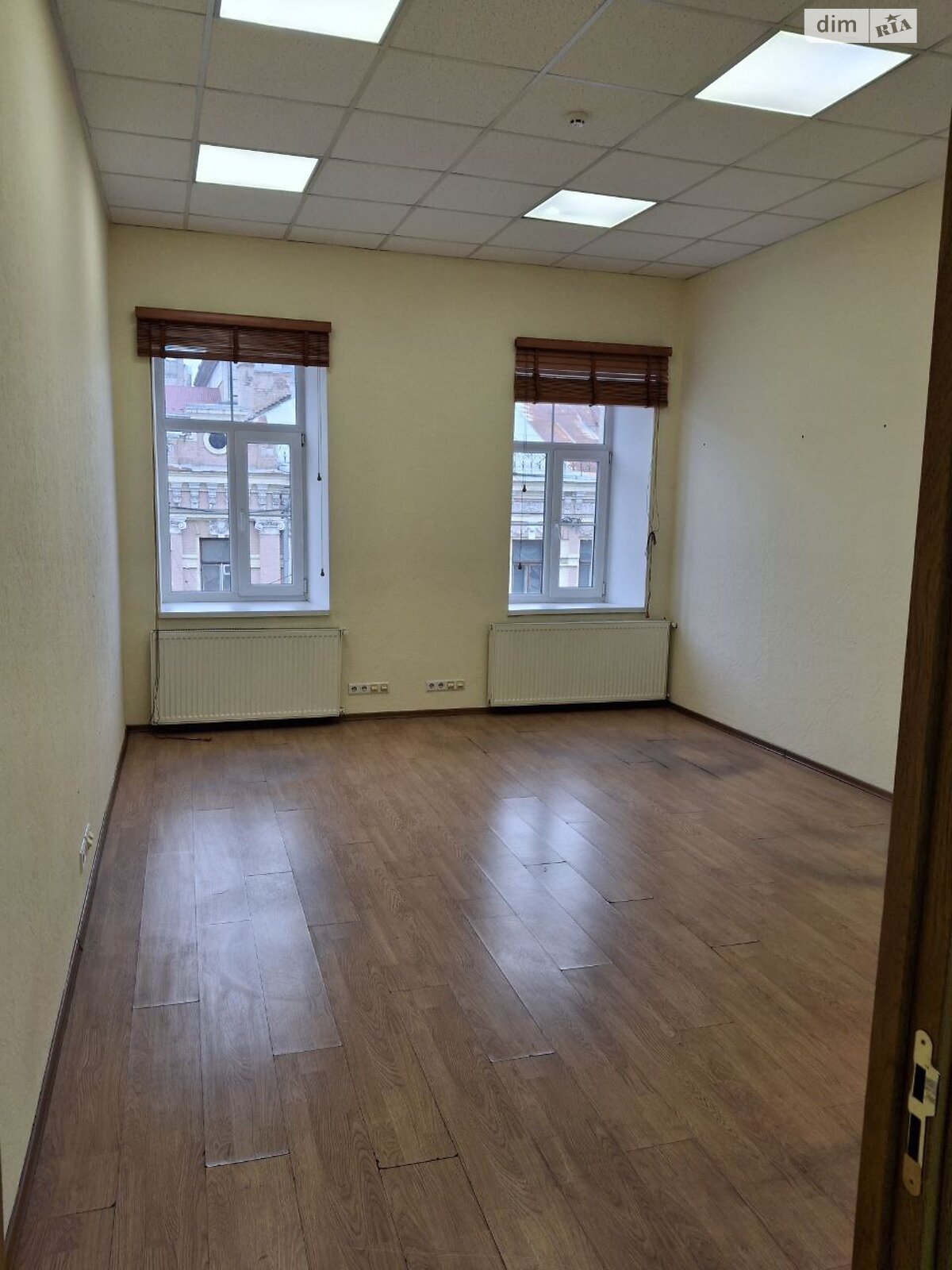 Аренда офисного помещения в Киеве, Игоревская улица 14А, помещений -, этаж - 3 фото 1 Аренда офисного помещения в Киеве, Игоревская улица 14А, помещений -, этаж - 3 фото 1