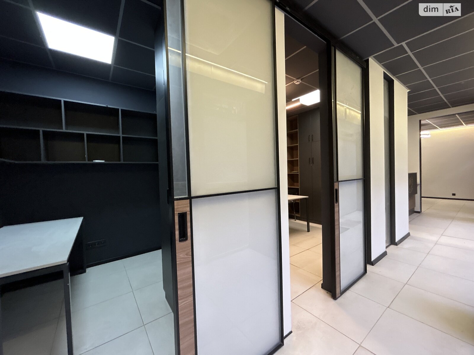 Оренда офісного приміщення в Києві, Набережно-Хрещатицька вулиця 35В, приміщень -, поверх - 1 фото 1 Оренда офісного приміщення в Києві, Набережно-Хрещатицька вулиця 35В, приміщень -, поверх - 1 фото 1