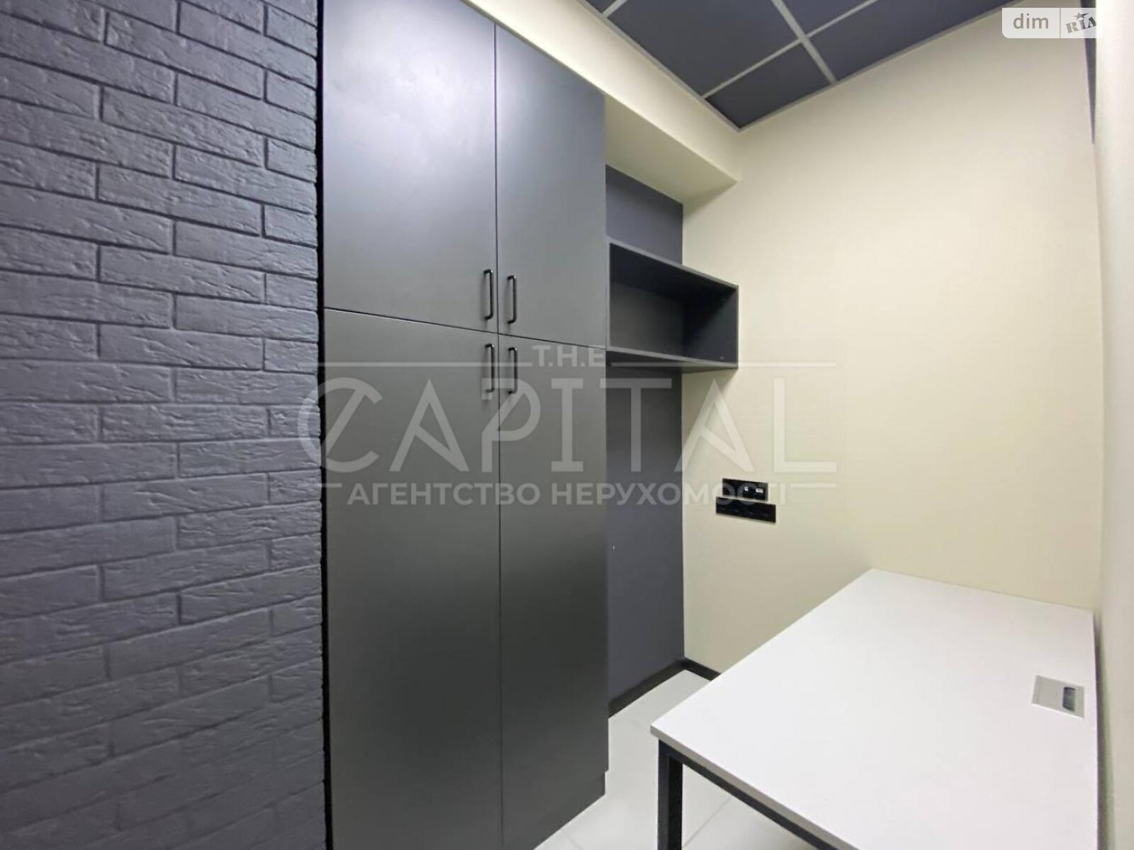 Аренда офисного помещения в Киеве, Набережно-Крещатицкая улица, помещений - 7, этаж - 1 фото 1 Аренда офисного помещения в Киеве, Набережно-Крещатицкая улица, помещений - 7, этаж - 1 фото 1