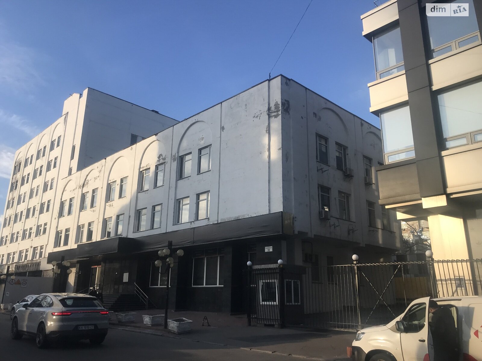 Аренда офисного помещения в Киеве, Почайнинская улица, помещений - 23, этаж - 3 фото 1 Аренда офисного помещения в Киеве, Почайнинская улица, помещений - 23, этаж - 3 фото 1
