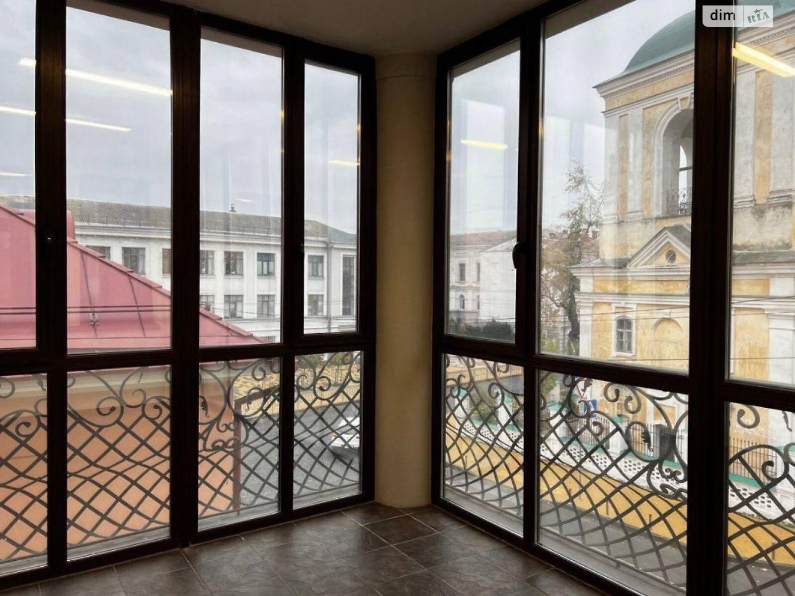 Аренда офисного помещения в Киеве, Покровская улица, помещений - 2, этаж - 3 фото 1