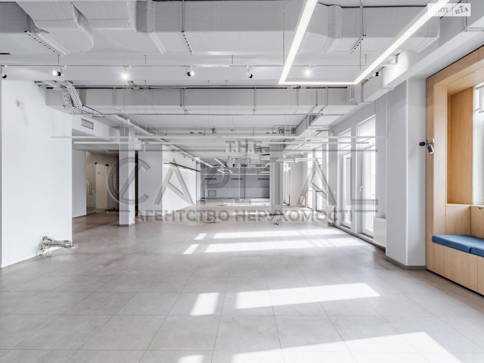 Аренда офисного помещения в Киеве, Спасская улица, помещений - 10, этаж - 4 фото 1 Аренда офисного помещения в Киеве, Спасская улица, помещений - 10, этаж - 4 фото 1