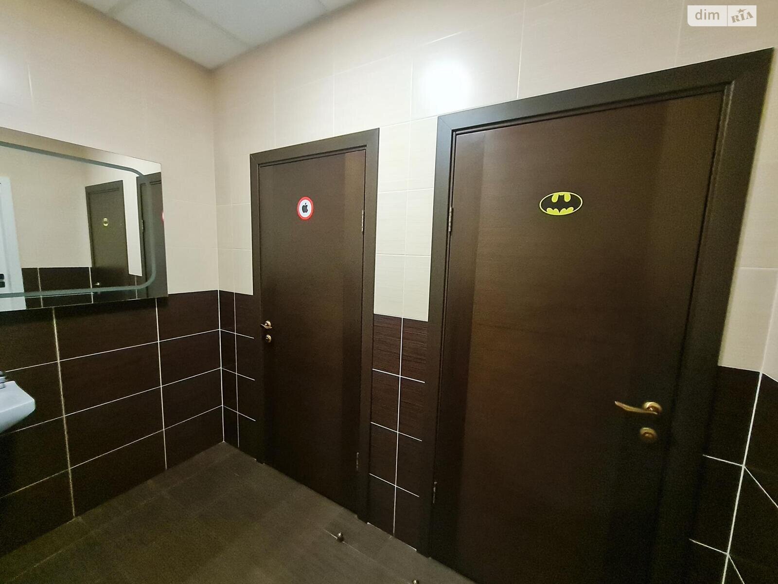 Оренда офісного приміщення в Києві, Верхній Вал вулиця 10, приміщень - 4, поверх - 4 фото 1 Оренда офісного приміщення в Києві, Верхній Вал вулиця 10, приміщень - 4, поверх - 4 фото 1