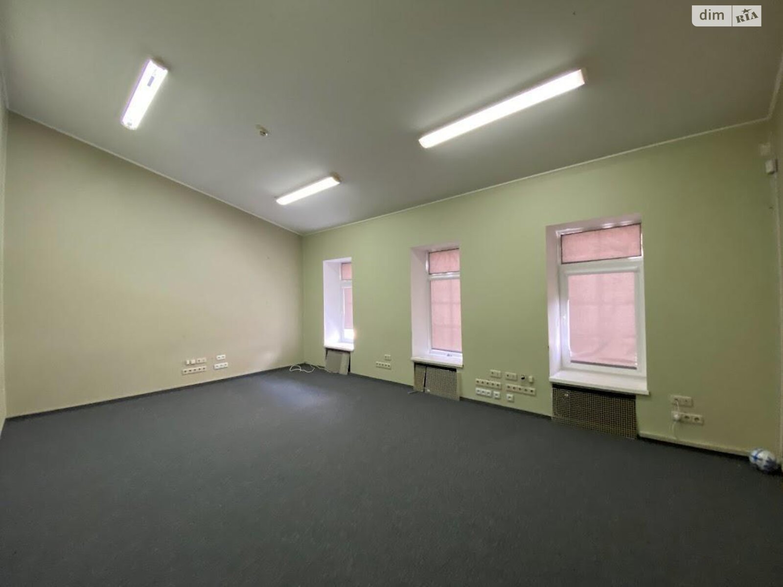 Аренда офисного помещения в Киеве, Верхний Вал улица 22, помещений - 6, этаж - 2 фото 1 Аренда офисного помещения в Киеве, Верхний Вал улица 22, помещений - 6, этаж - 2 фото 1