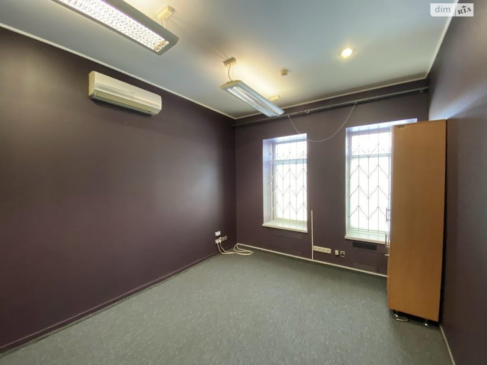 Аренда офисного помещения в Киеве, Верхний Вал улица 22, помещений - 6, этаж - 2 фото 1 Аренда офисного помещения в Киеве, Верхний Вал улица 22, помещений - 6, этаж - 2 фото 1