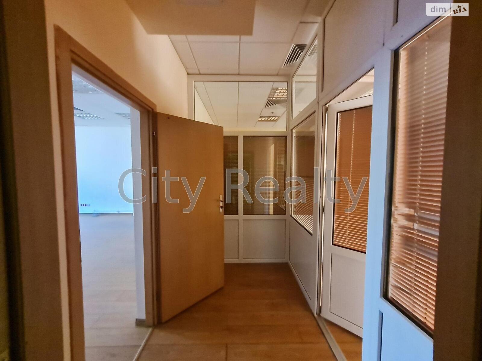 Оренда офісного приміщення в Києві, Верхній Вал вулиця 4А, приміщень - 3, поверх - 2 фото 1 Оренда офісного приміщення в Києві, Верхній Вал вулиця 4А, приміщень - 3, поверх - 2 фото 1