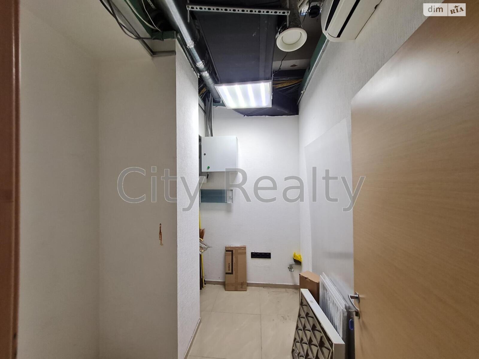 Аренда офисного помещения в Киеве, Верхний Вал улица 2, помещений - 5, этаж - 5 фото 1 Аренда офисного помещения в Киеве, Верхний Вал улица 2, помещений - 5, этаж - 5 фото 1