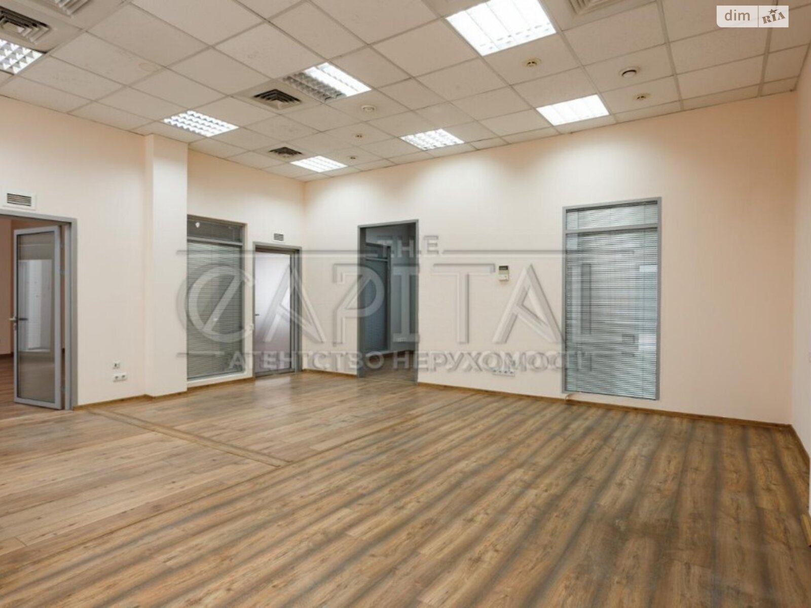 Аренда офисного помещения в Киеве, Хорива улица 55Б, помещений - 28, этаж - 2 фото 1